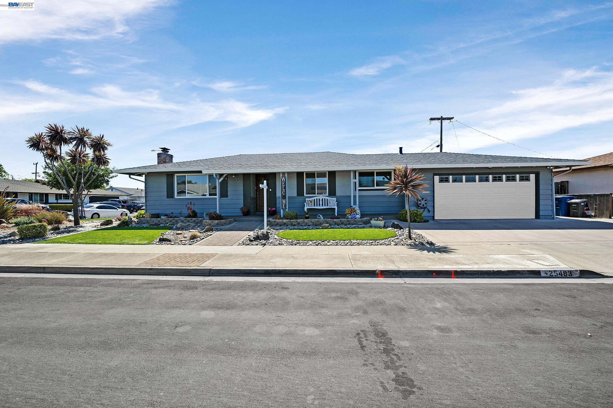 25483 Lindenwood Way — photo