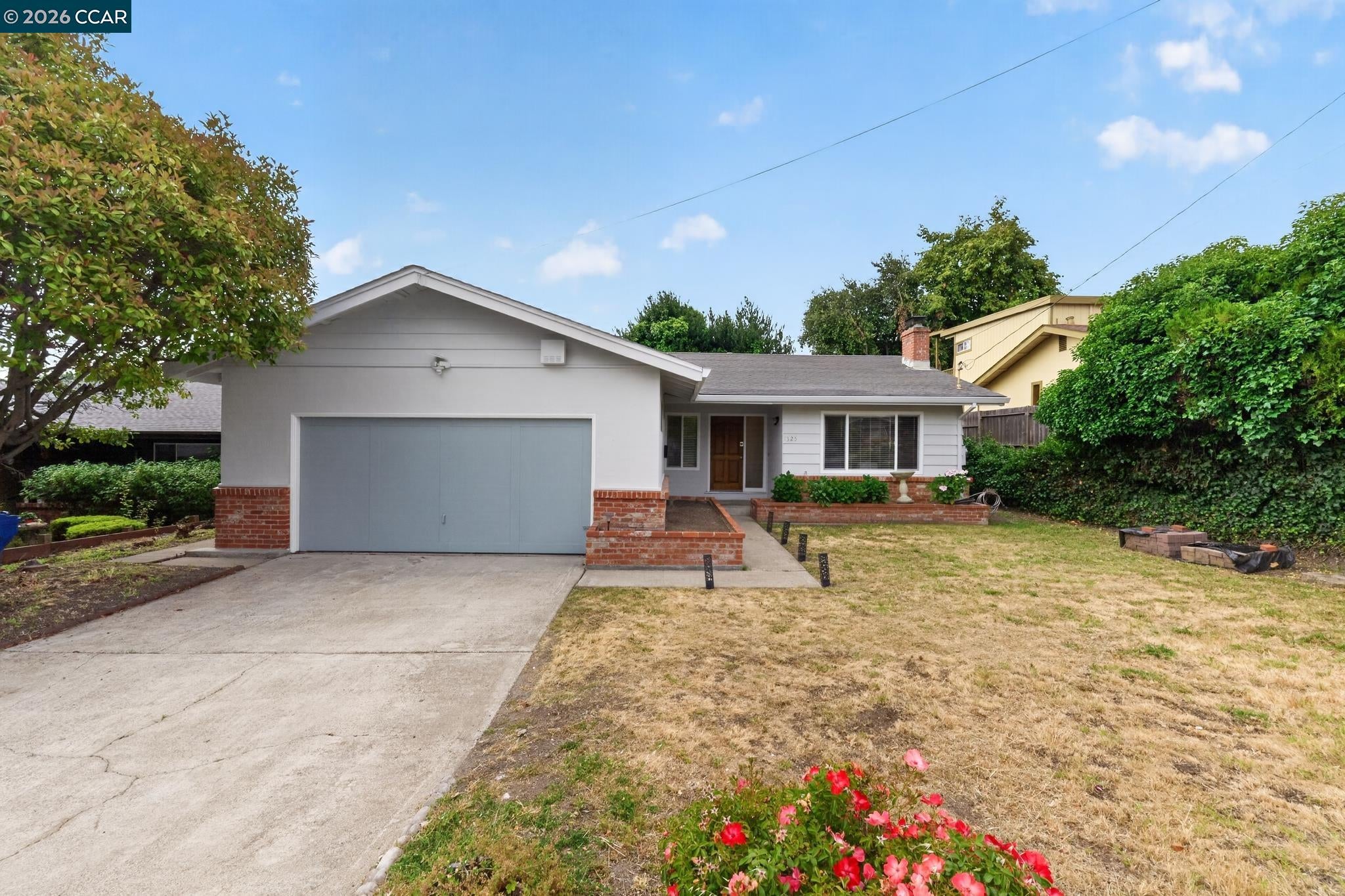 1325 Belfair Dr — photo