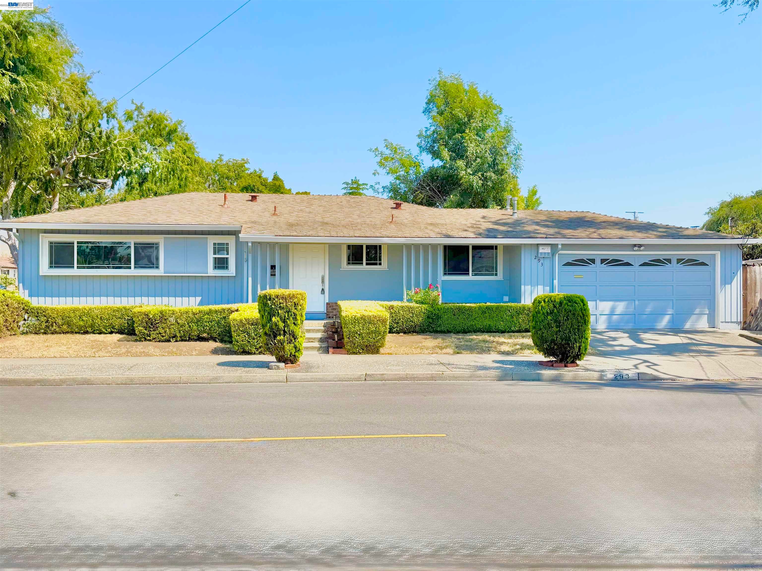 293 Fairway St — photo