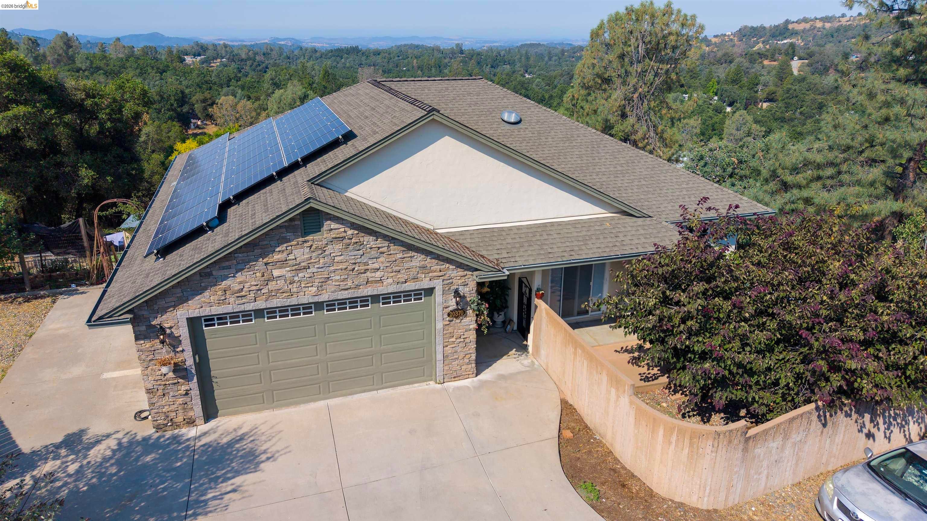 20370 Starr King Dr — photo