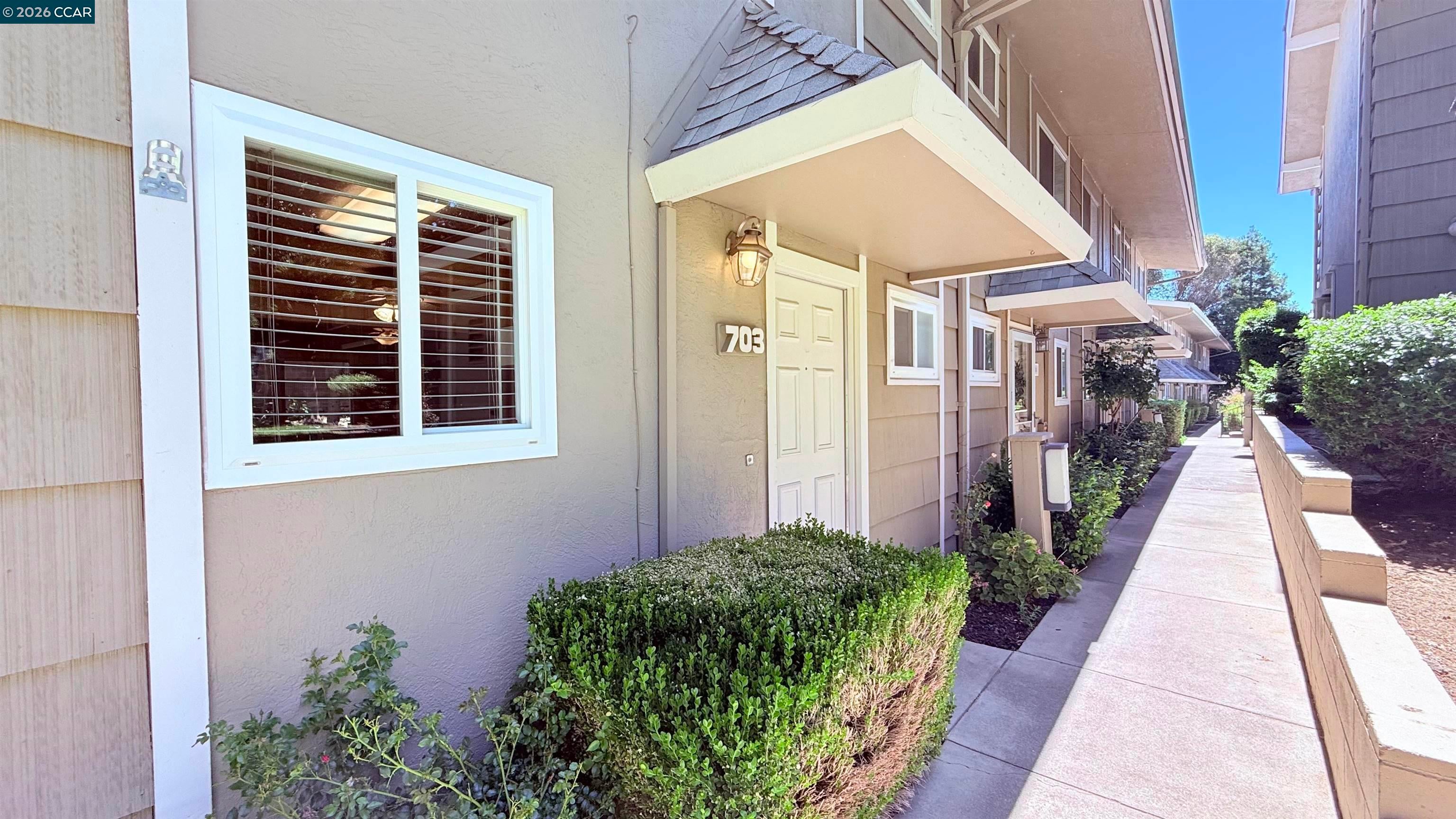 394 Ilo Ln 703 — photo