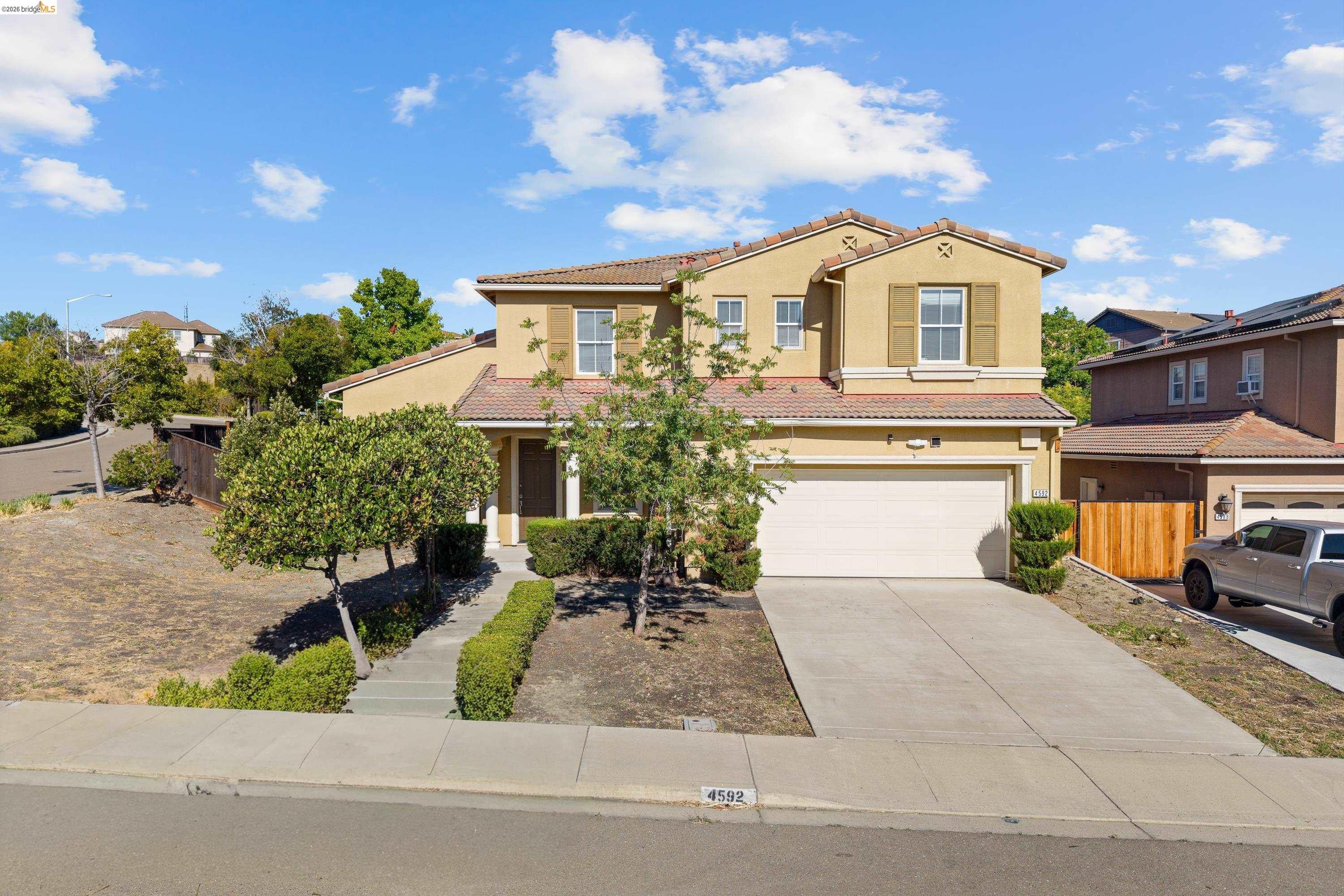 4592 Le Conte Cir — photo