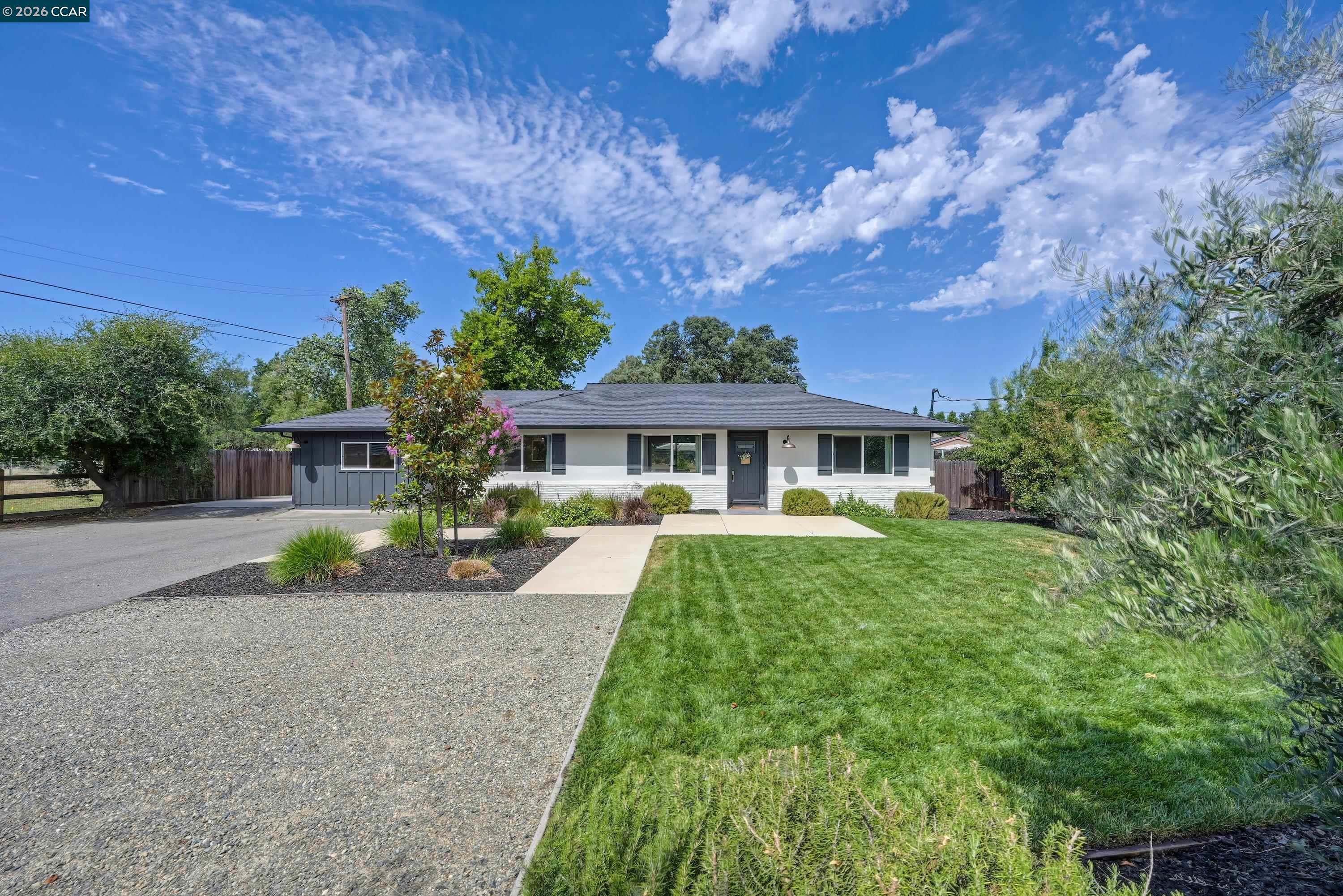 4246 Laird Rd, Loomis, CA 95650 — photo 3
