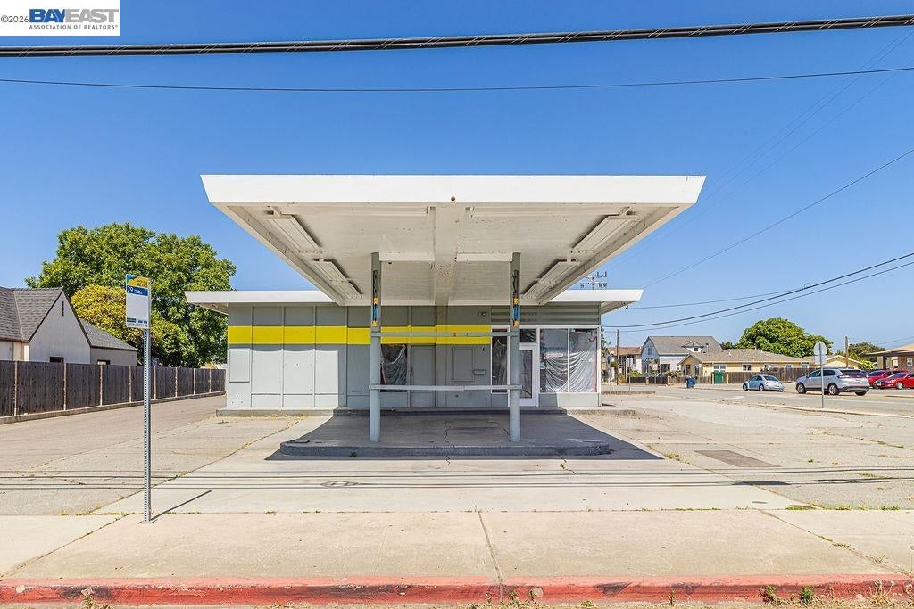 753 E E Lake Ave, Watsonville, CA 95076 — photo 2