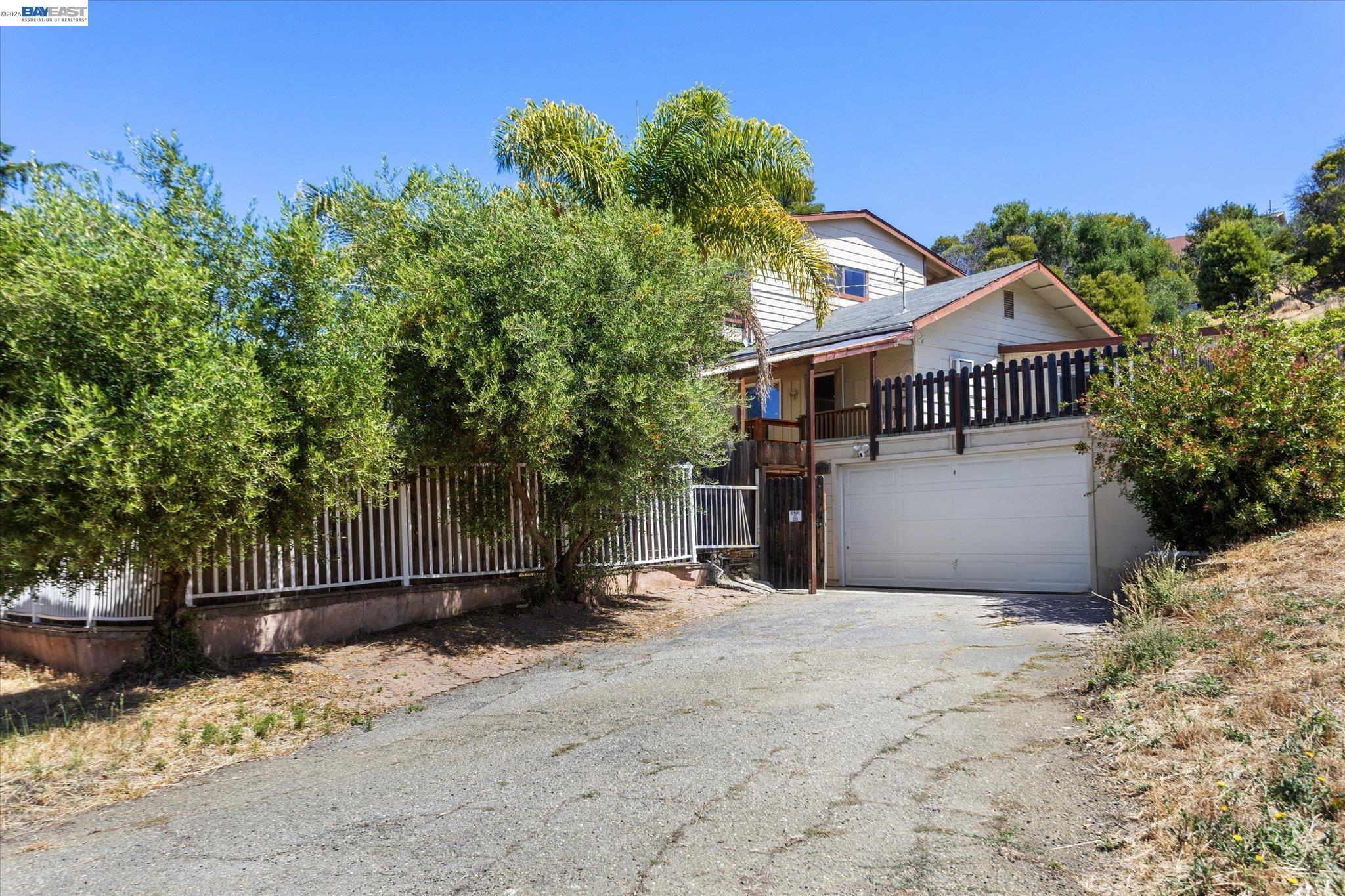 26770 Hayward Blvd — photo