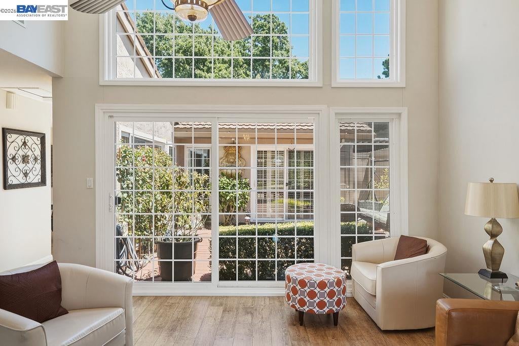 531 Jones Place — photo