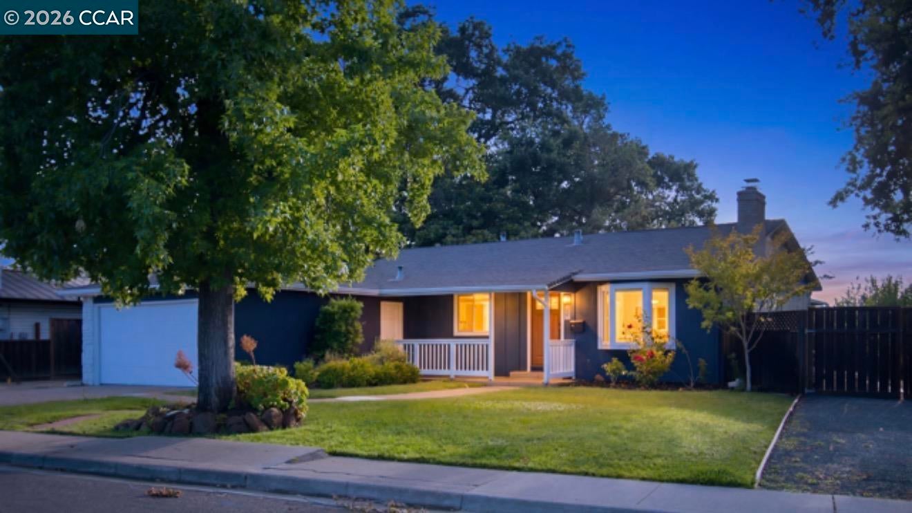 1412 Delaware Dr — photo