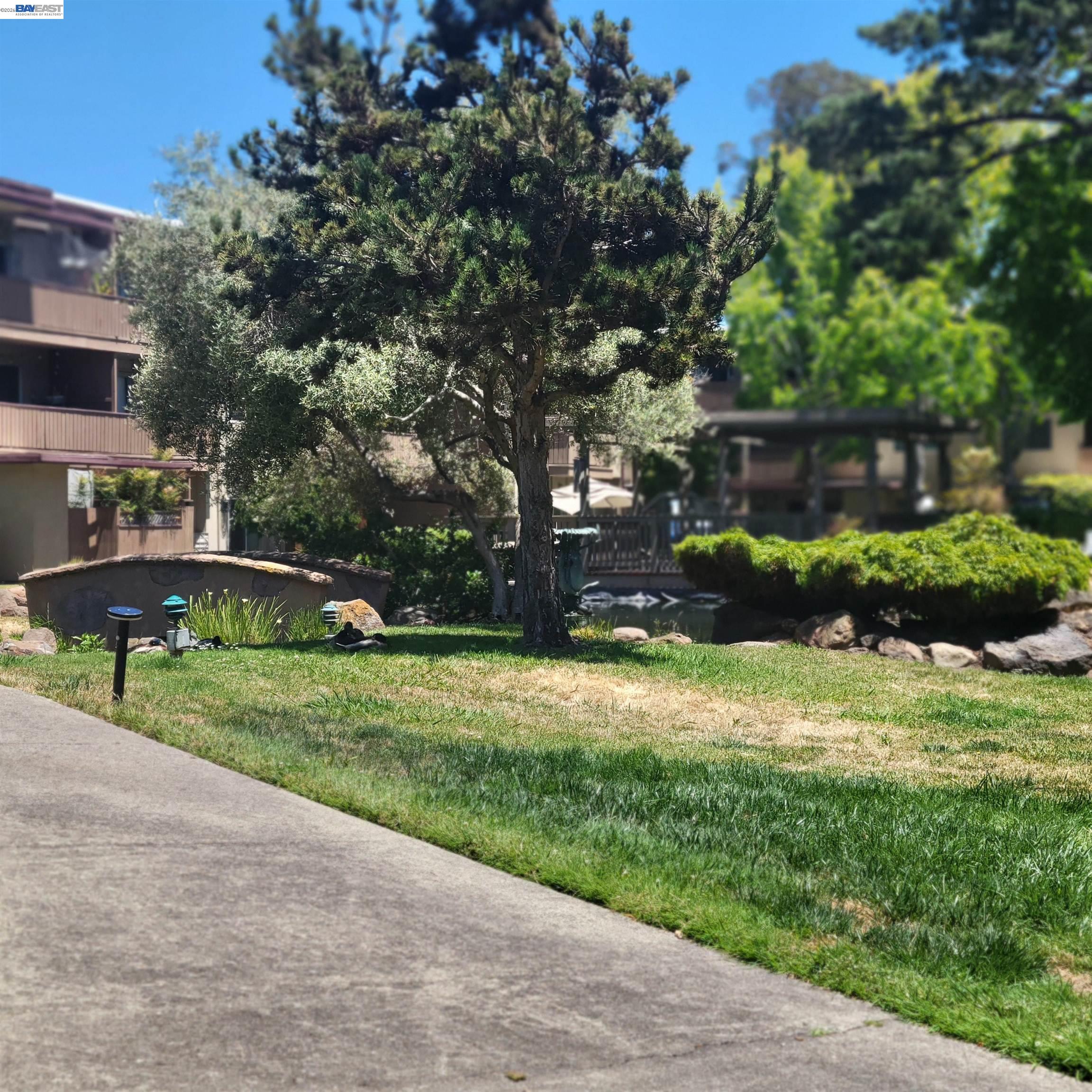 1321 Webster St D113 — photo