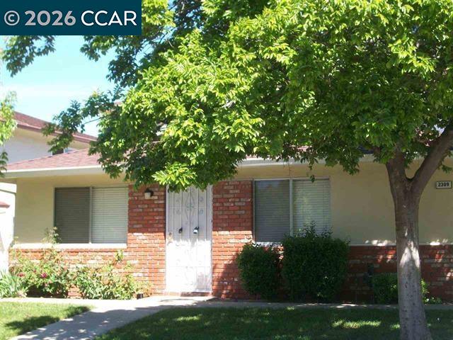 2309 Lemontree Way 1 — photo