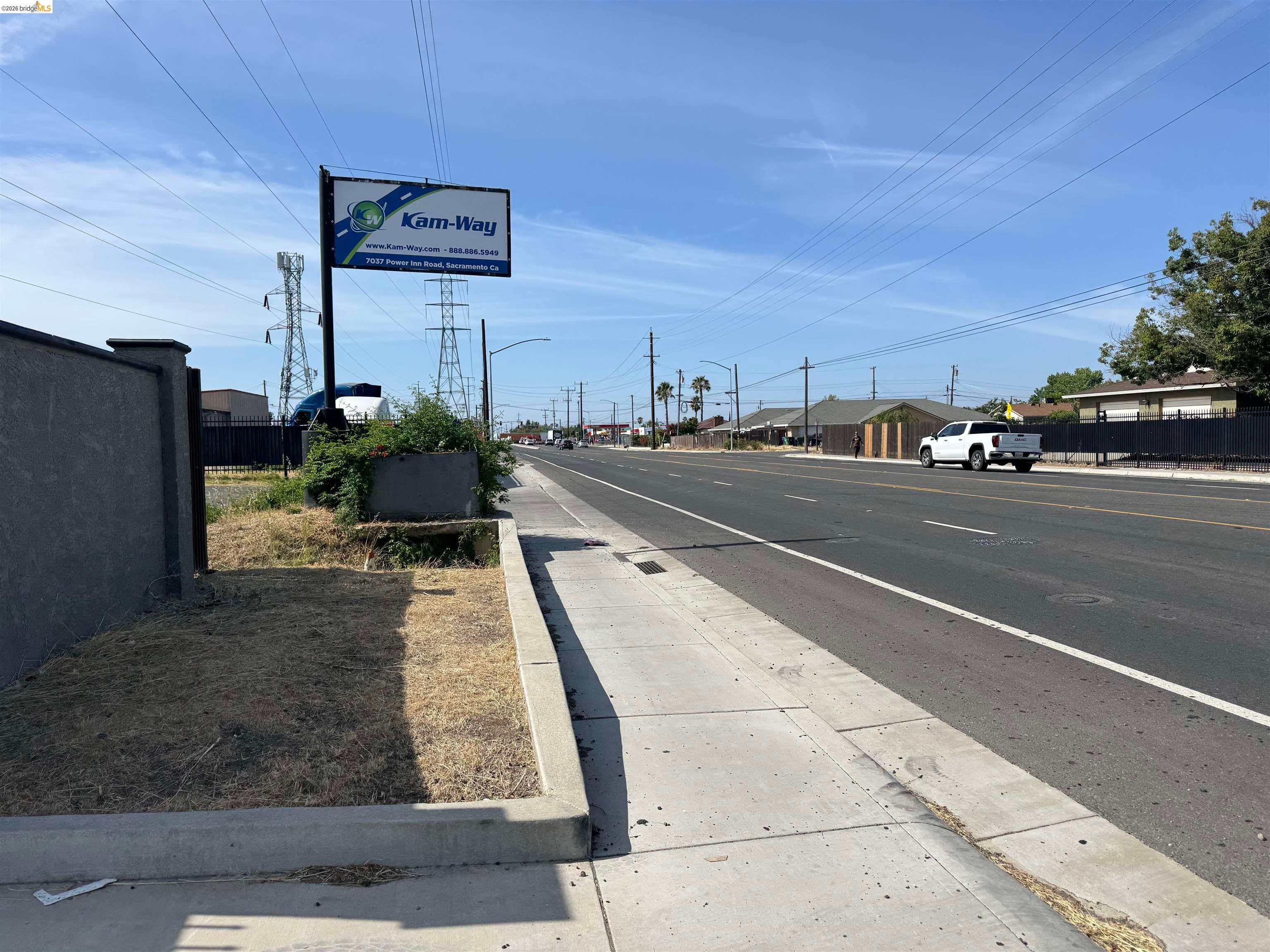 7031 Power Inn Rd, Sacramento, CA 95828 — photo 2