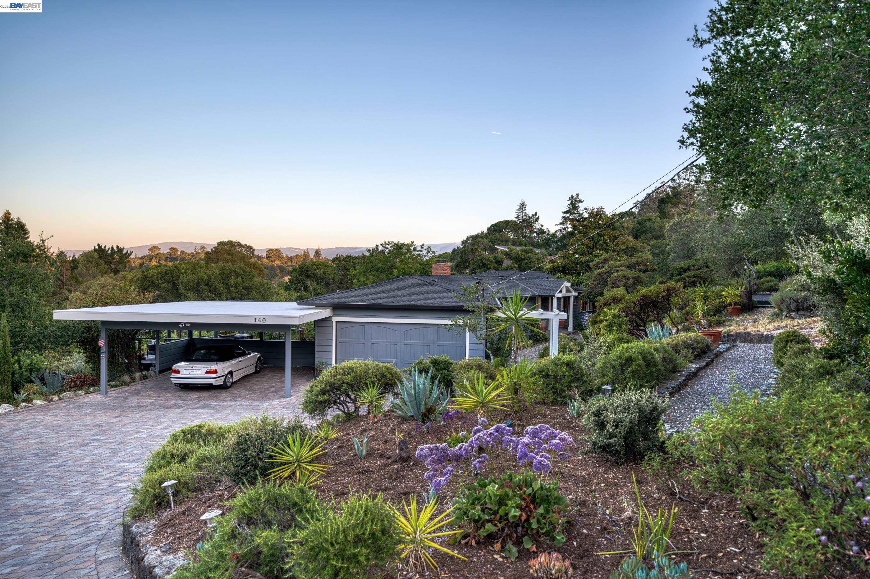 140 Sheridan Way — photo