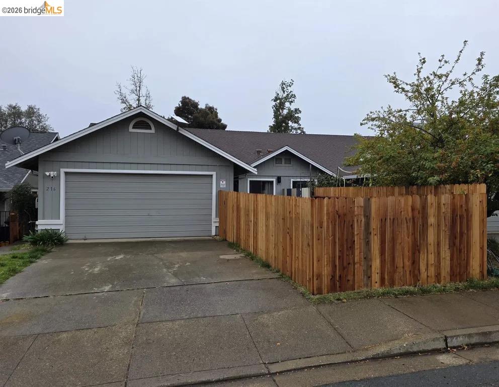 216 Westview Dr — photo