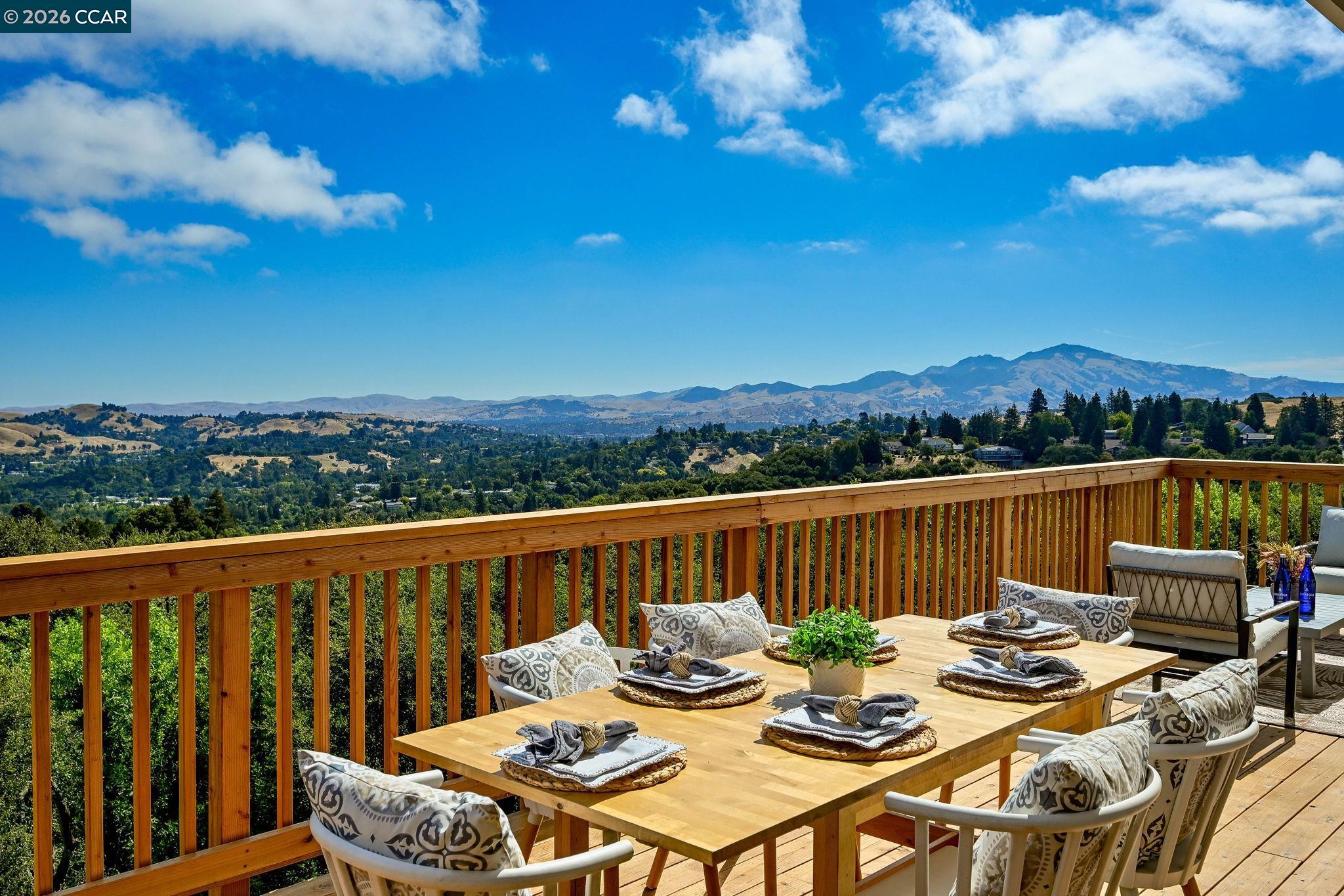 37 Corte Pinon Court — photo