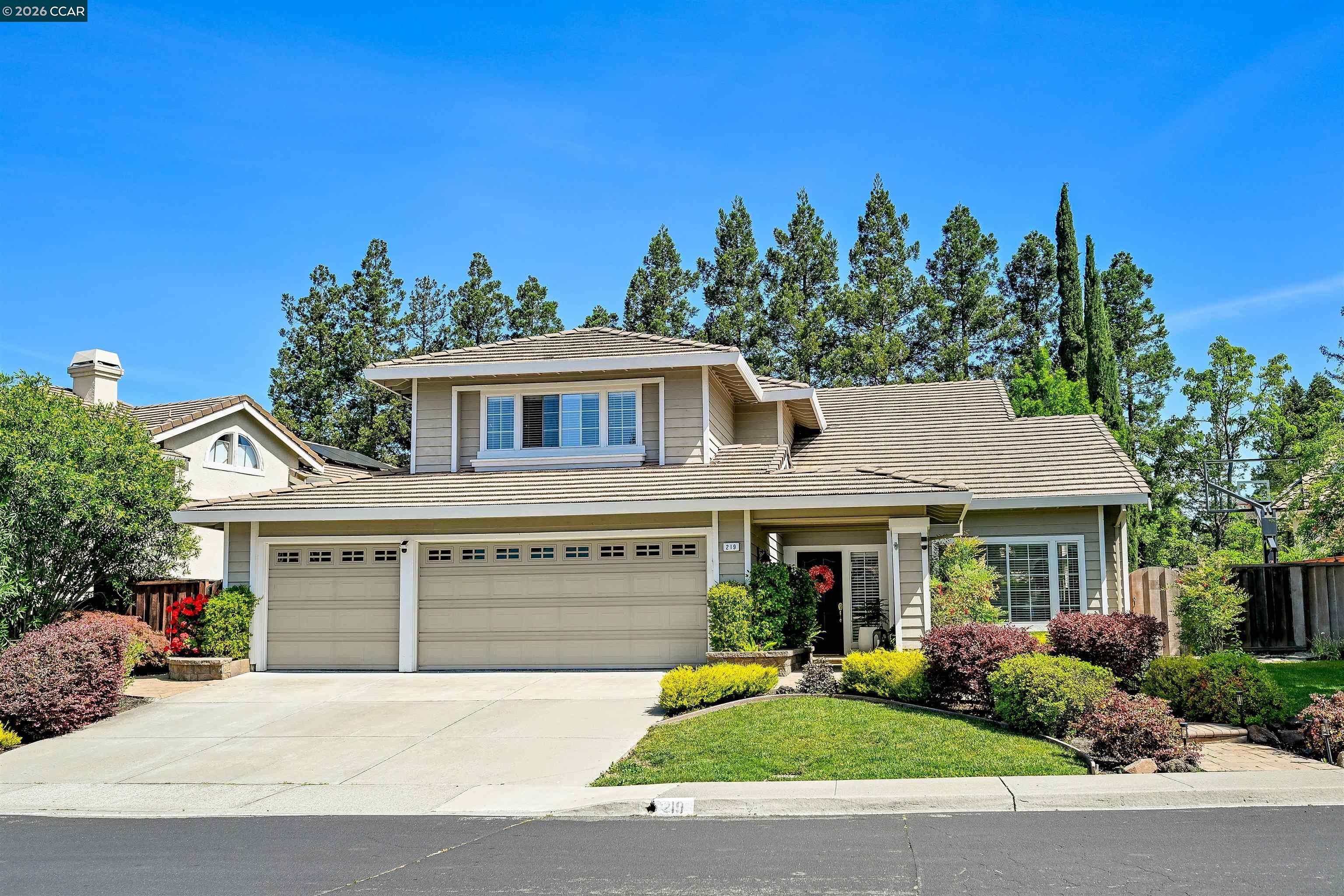 219 Viewpoint Dr — photo