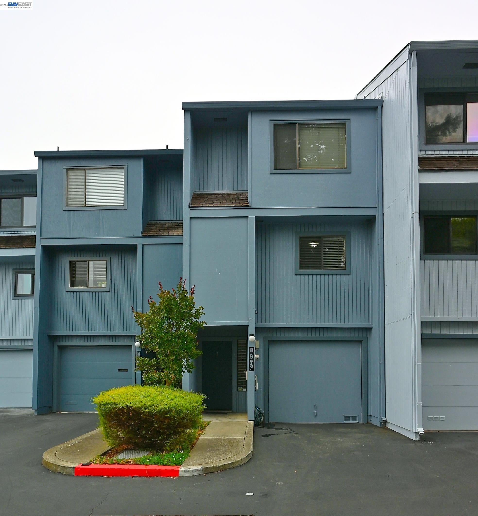 17994 Azalea Rd. — photo