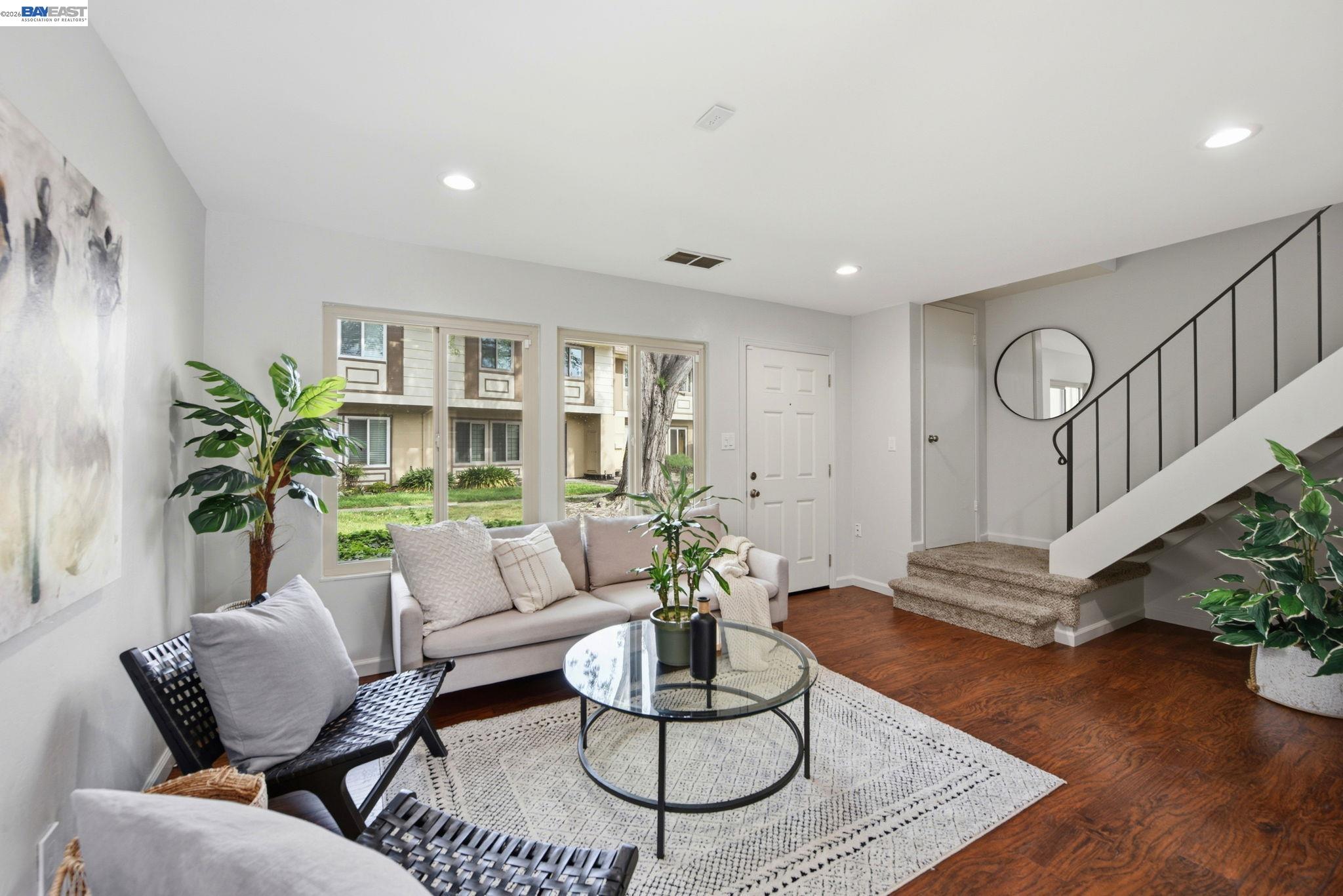 27864 Hummingbird Ct — photo
