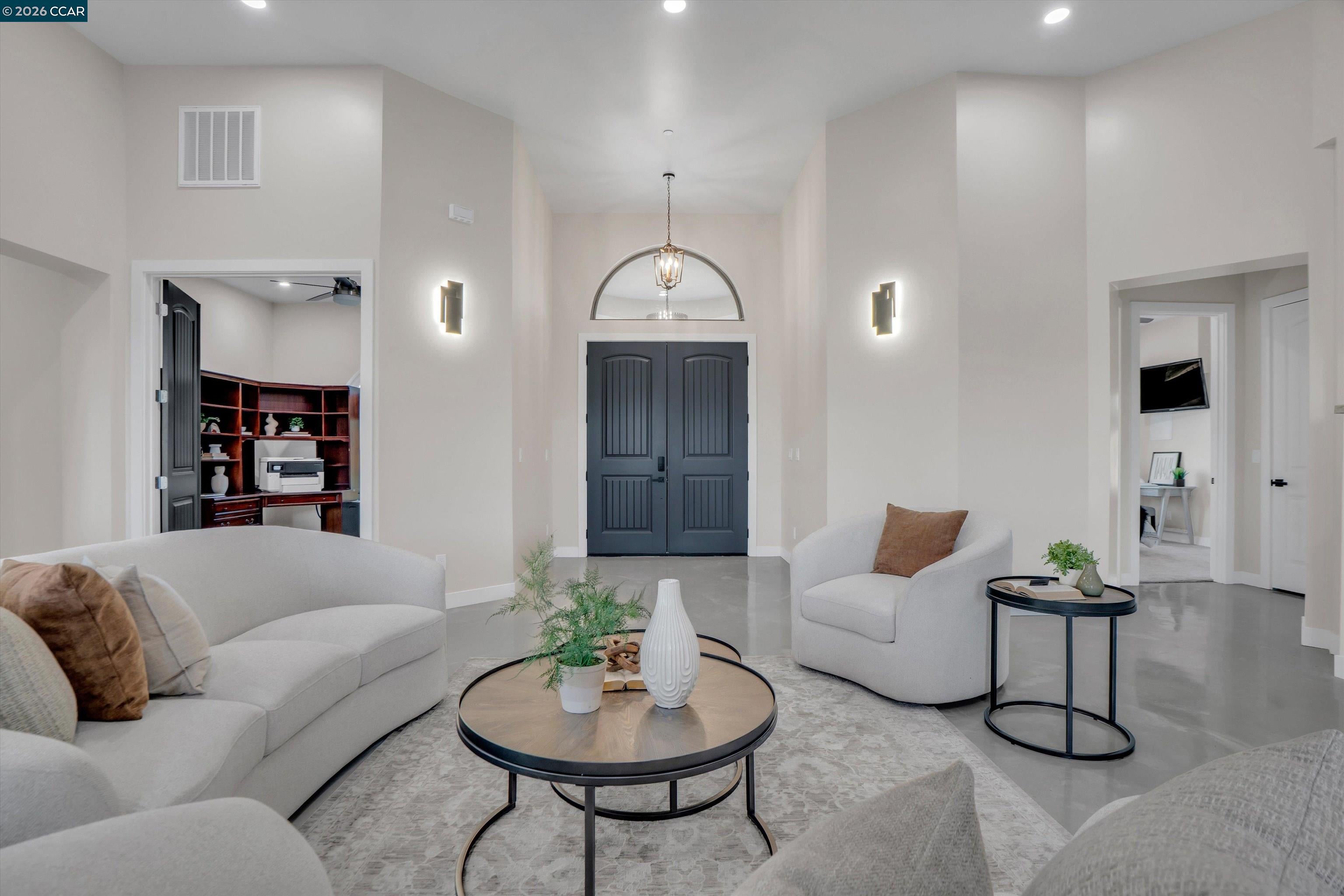 30 W Cypress Place — photo