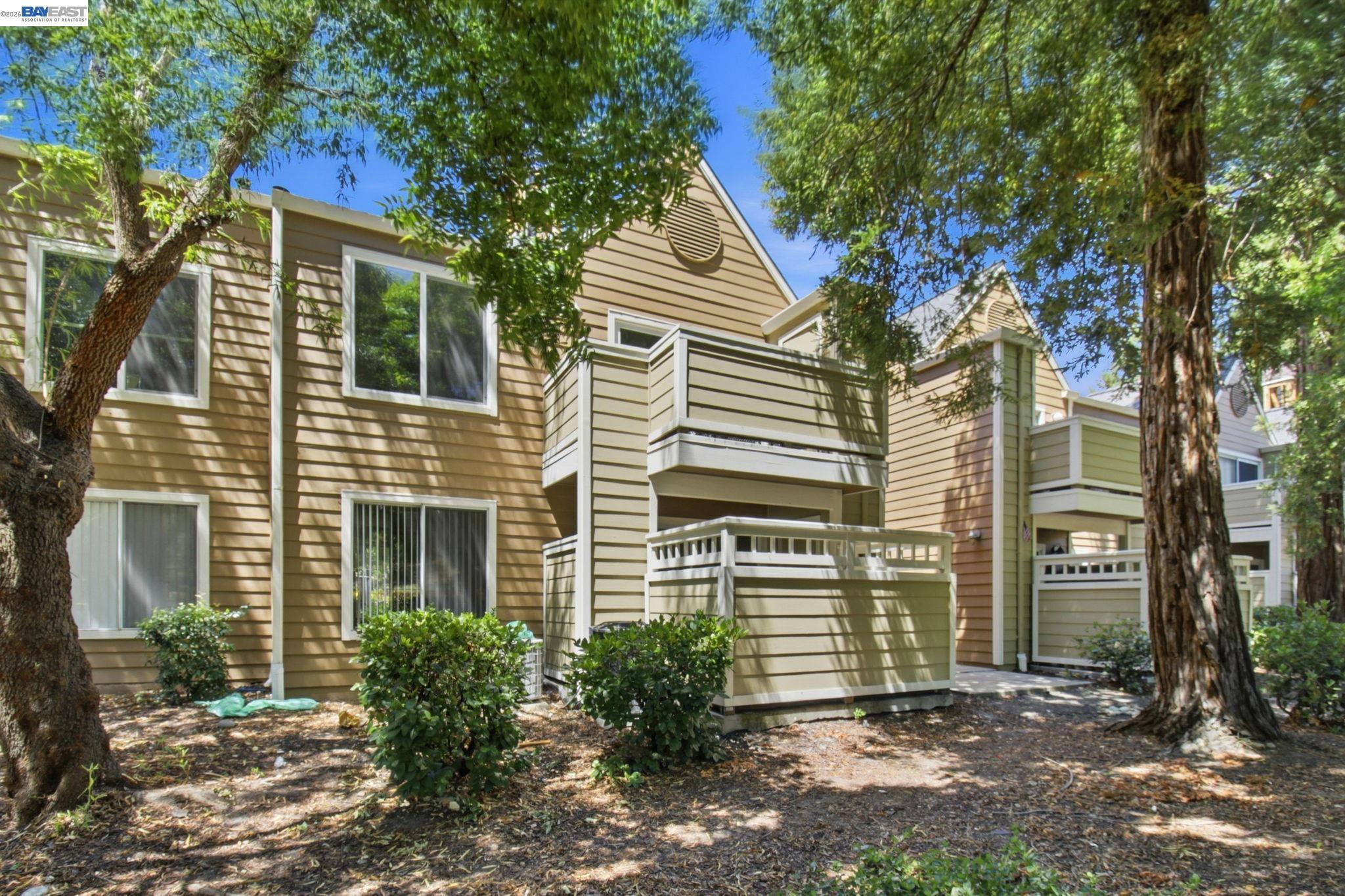 150 Reflections Dr 25 — photo