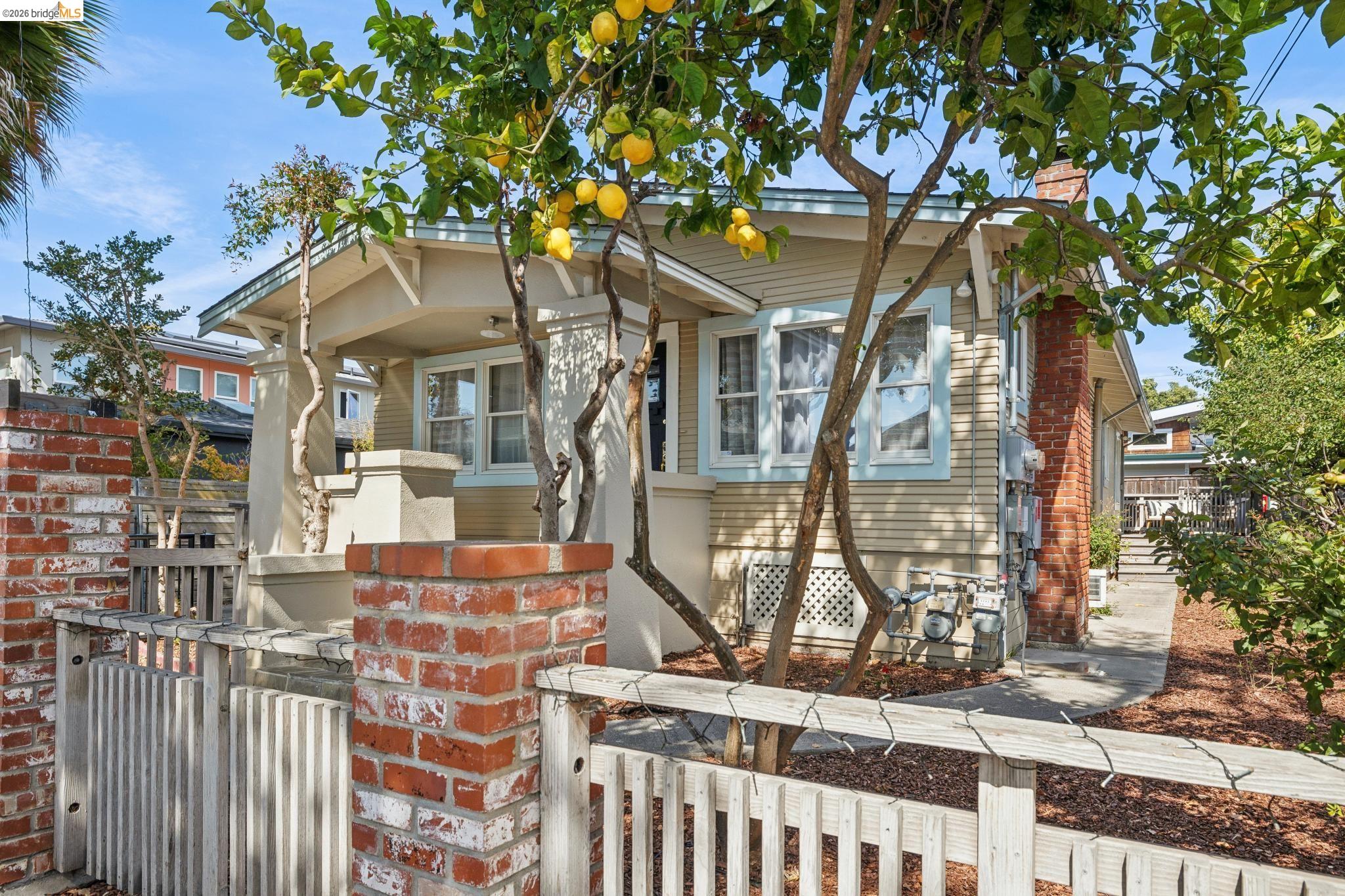 2421 9Th St, Berkeley, CA 94710 — photo 2