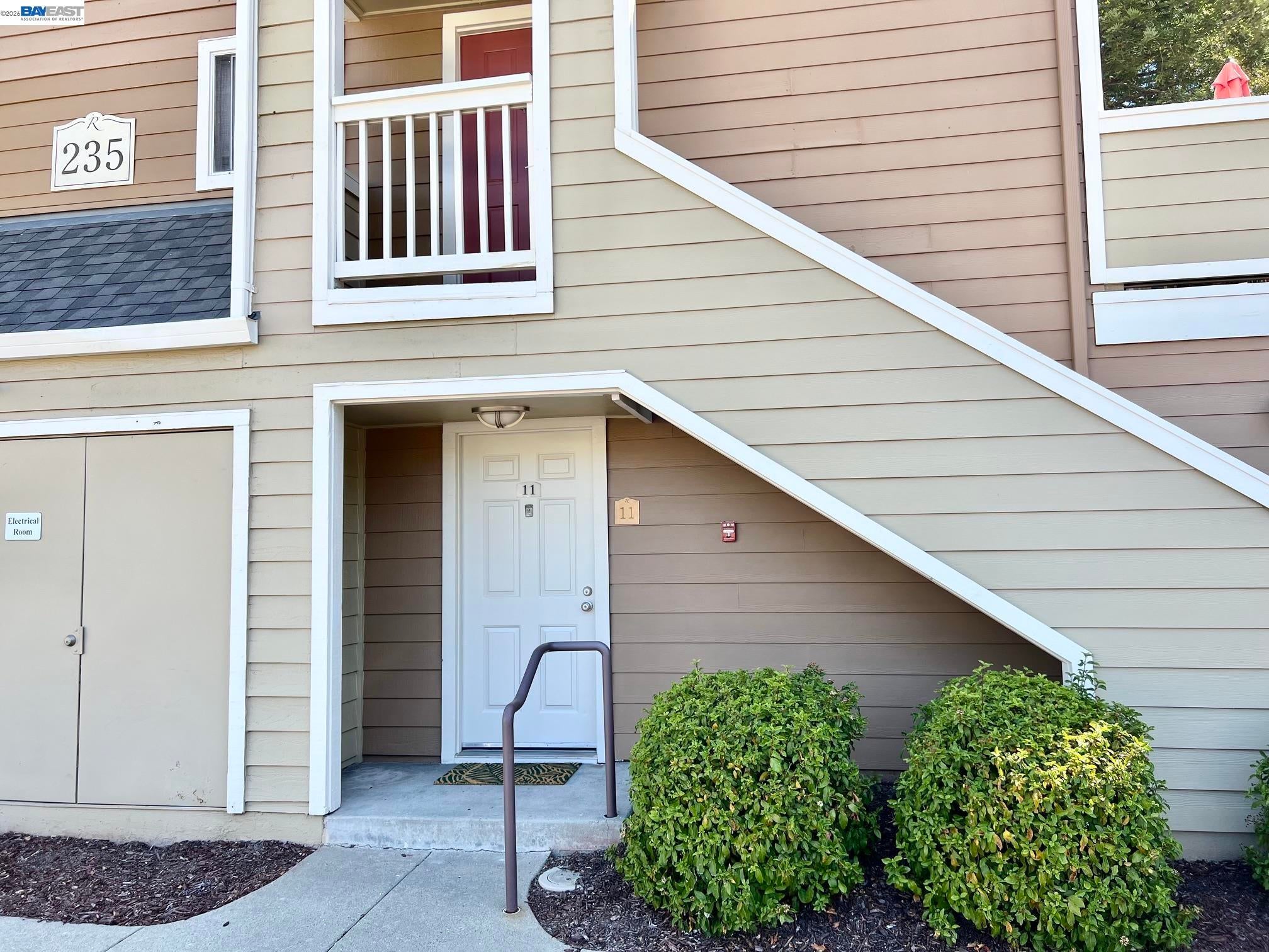 235 Reflections Dr 11 — photo
