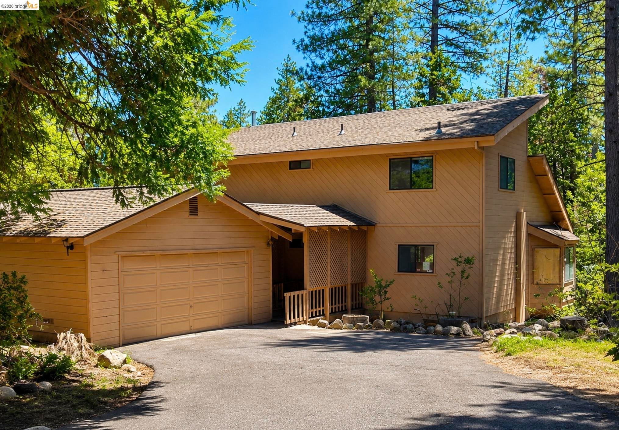 2985 Valley View Dr — photo