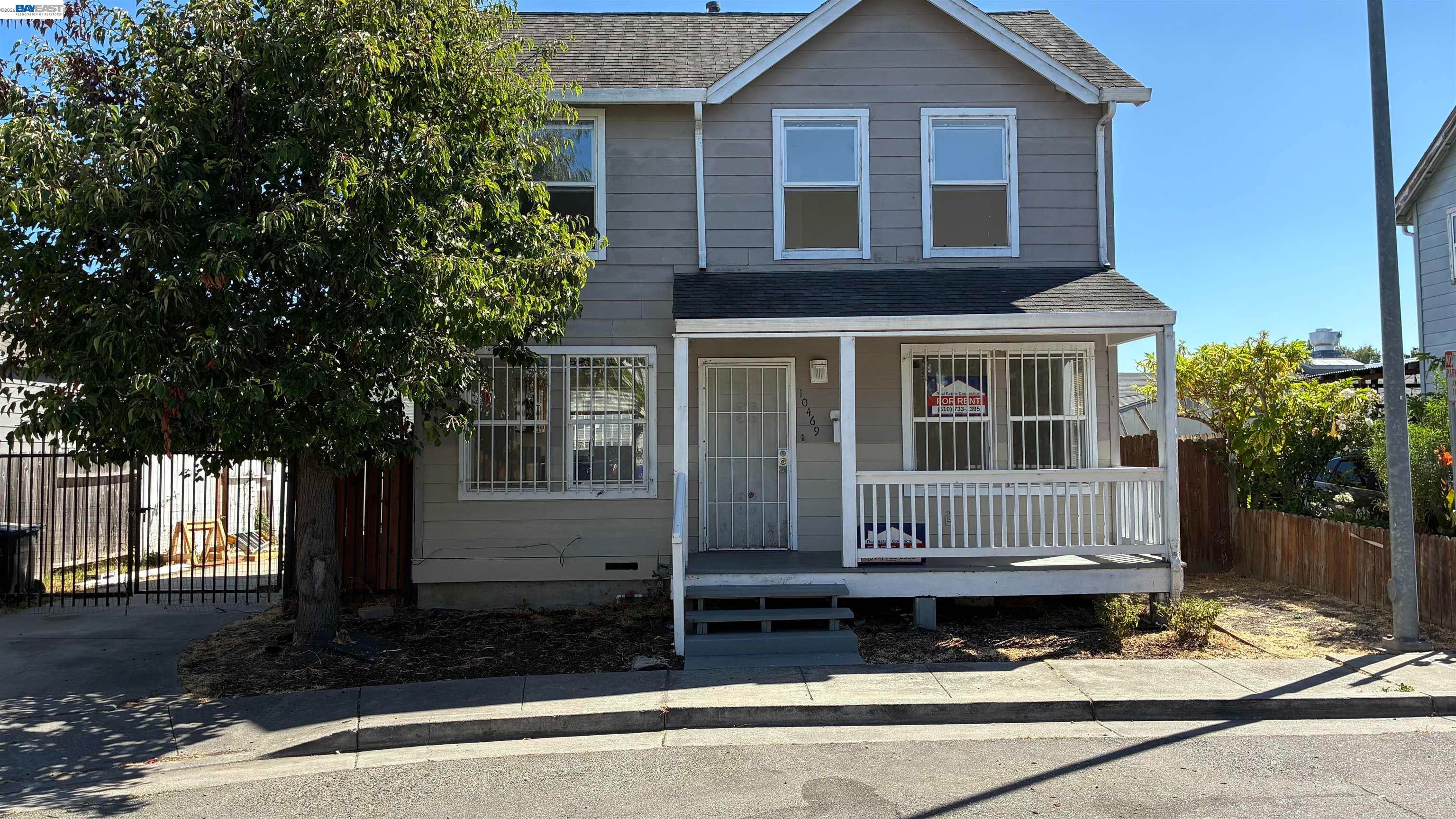 10469 West Ct — photo