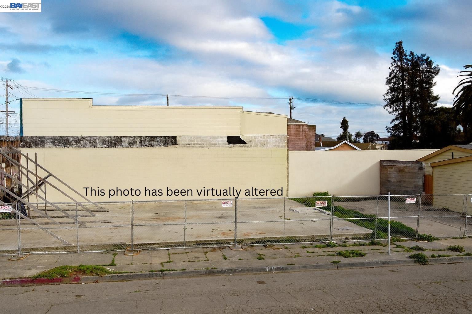 4601 Foothill Blvd — photo