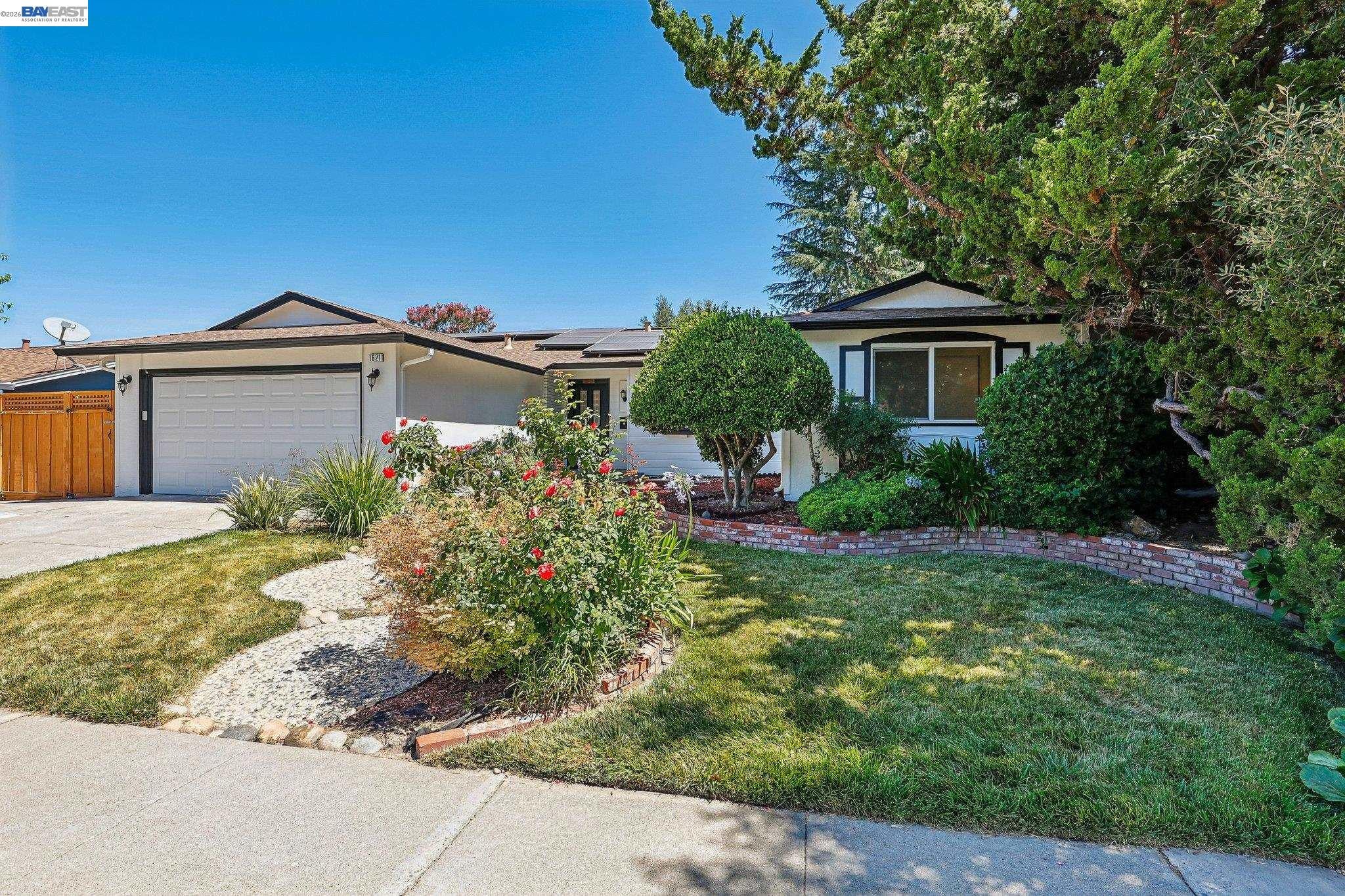 1621 Harvest Rd — photo