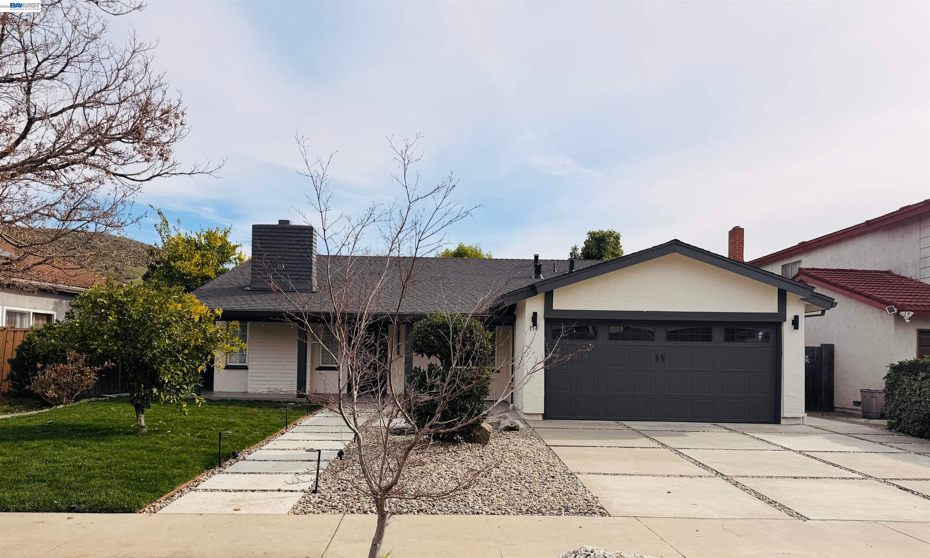 174 Cheltenham Pl — photo