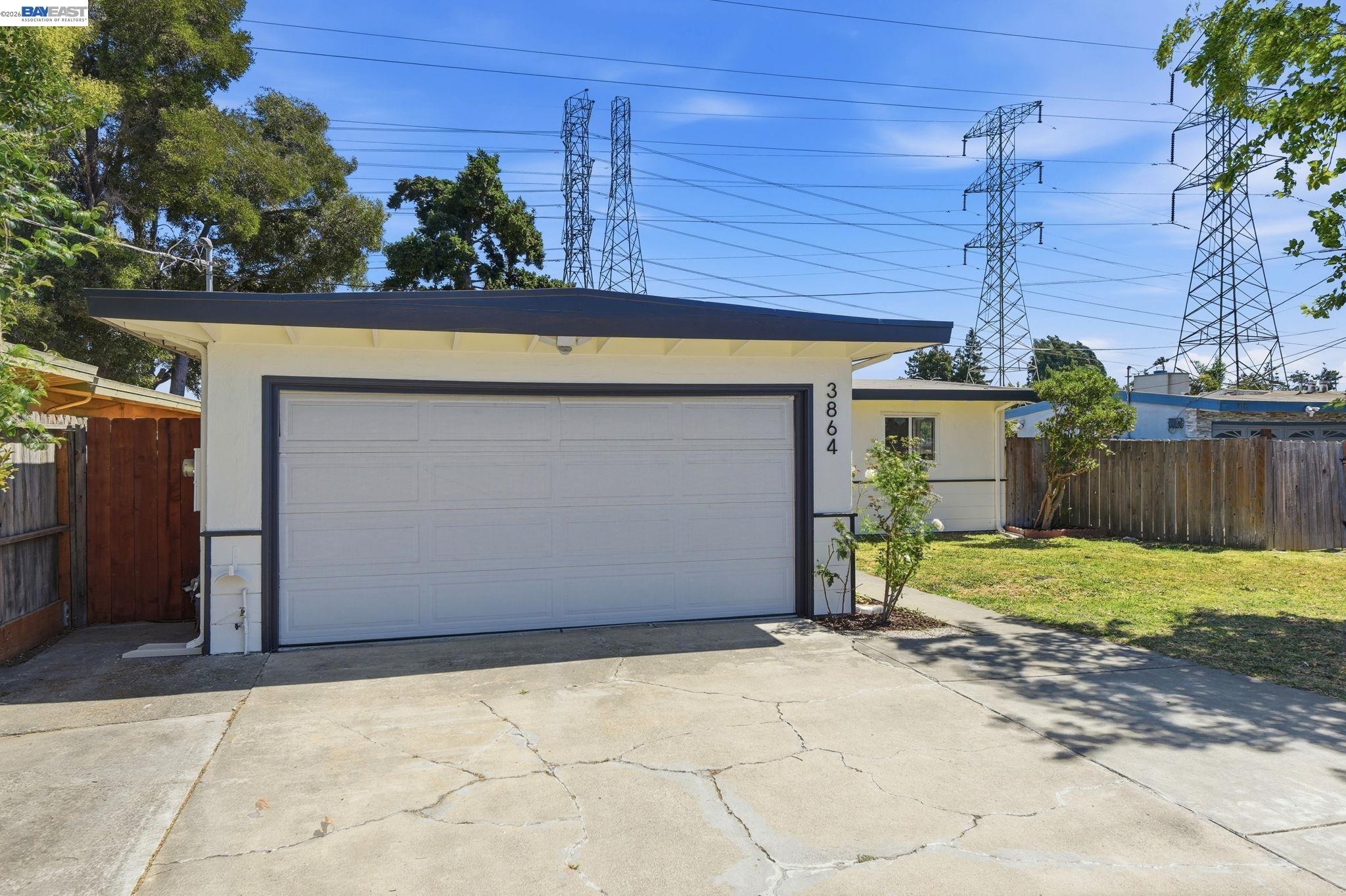3864 Jamestown Road — photo