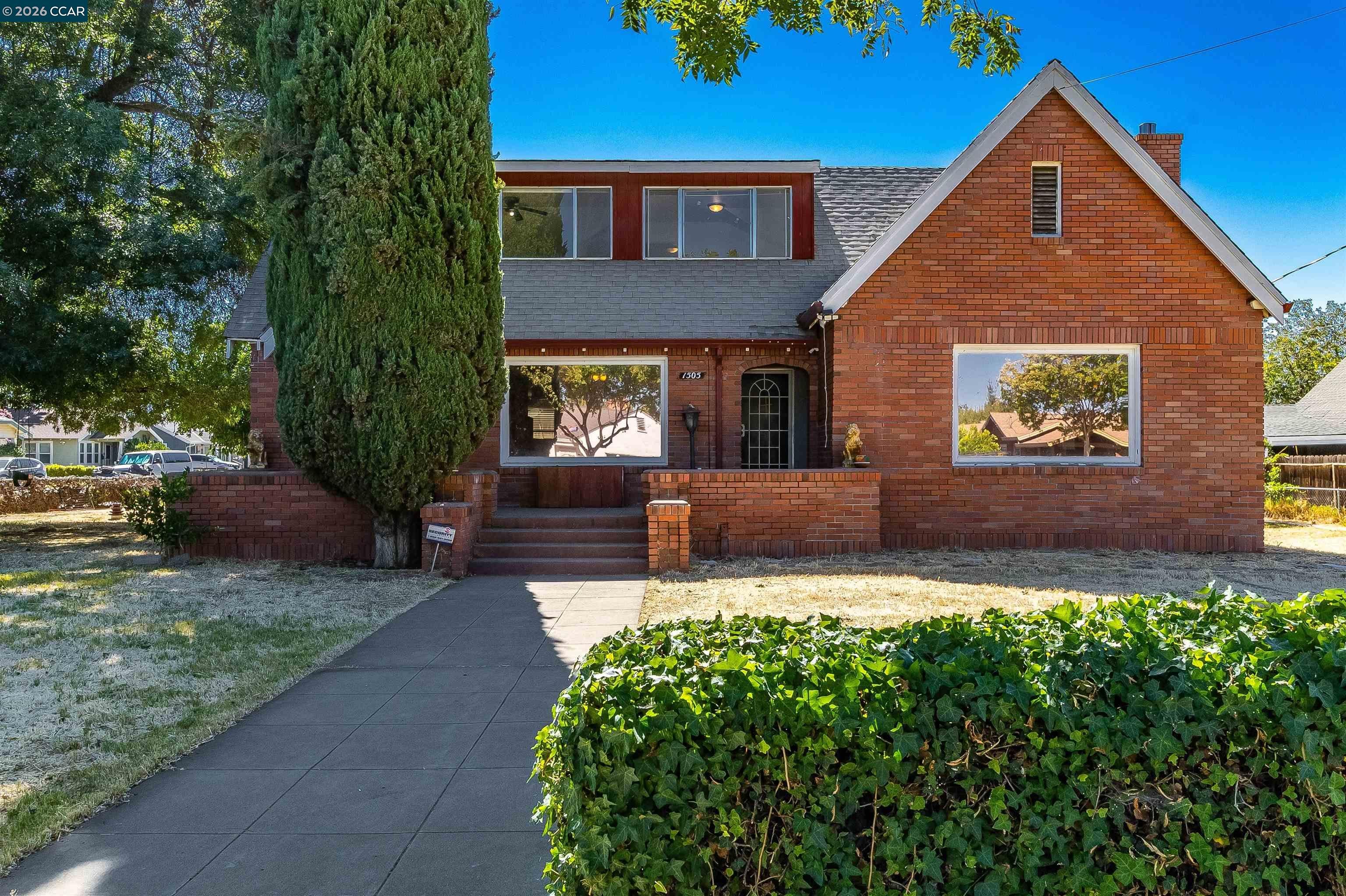 1505 Parker Ave — photo