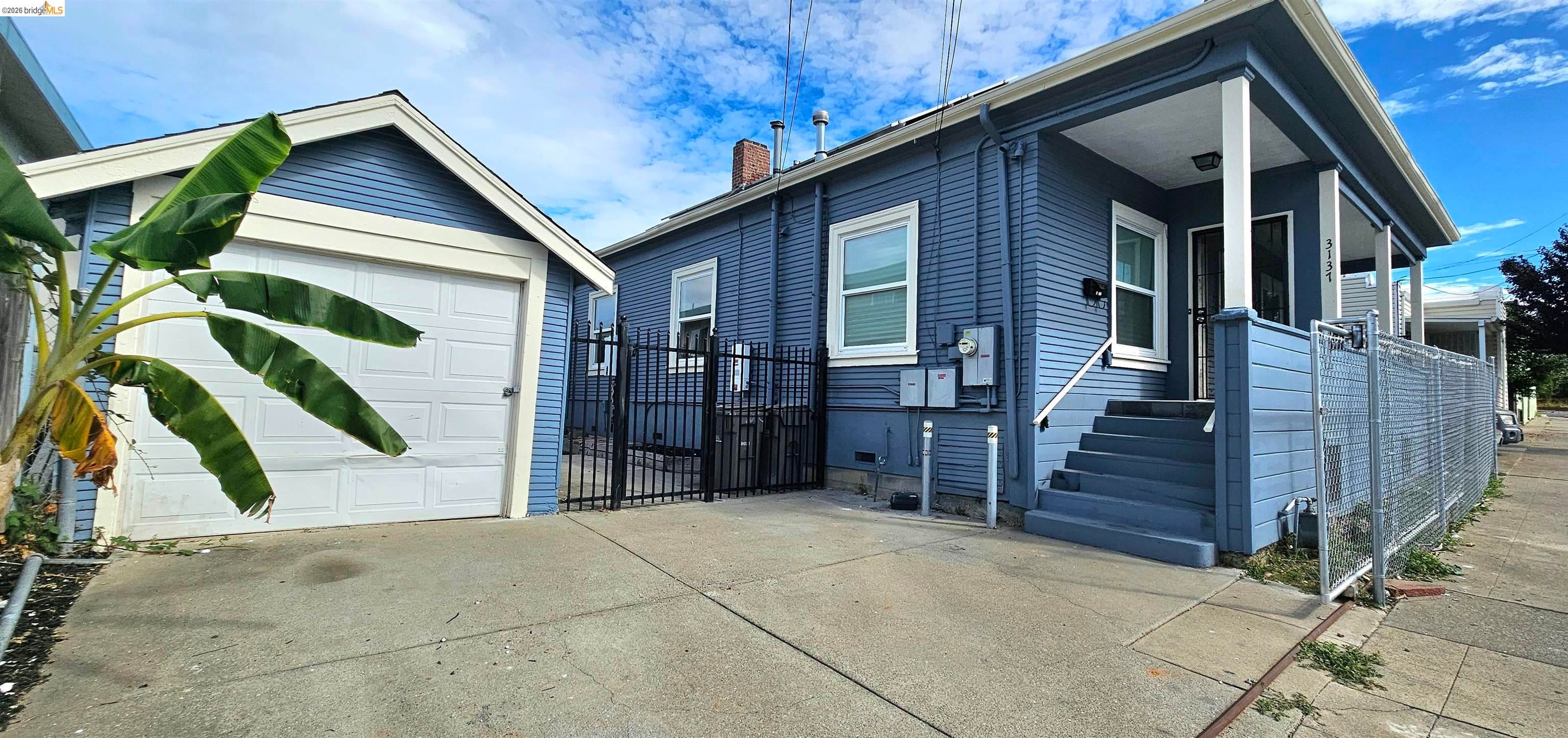 3137 Pleitner Ave — photo