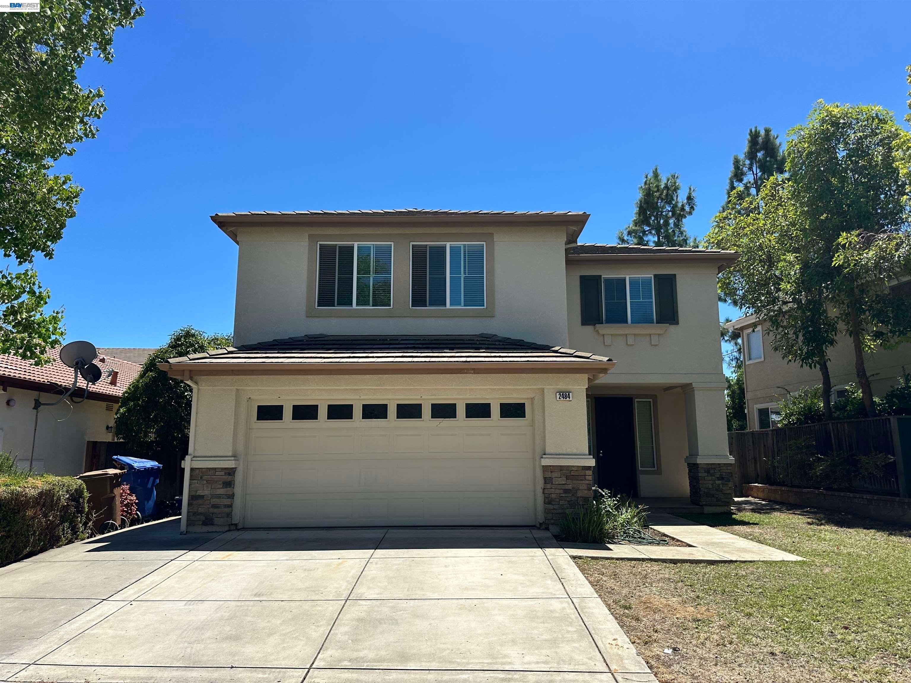 2484 Marshall Dr — photo