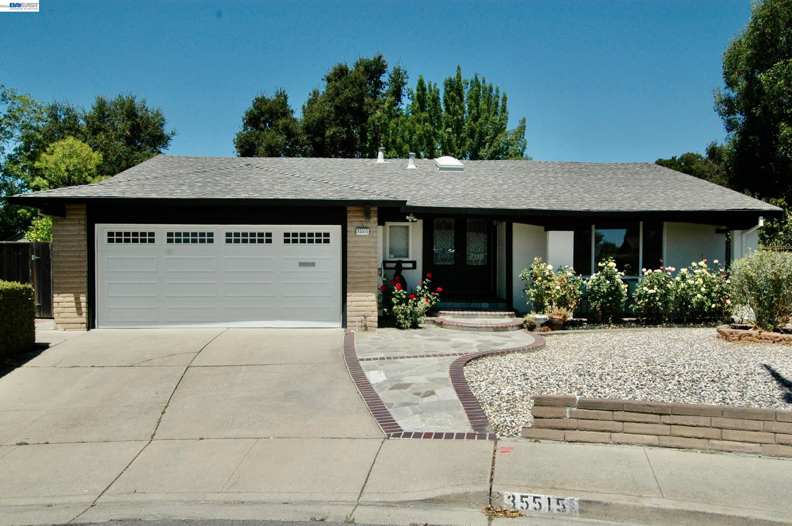 35515 Dee Place — photo