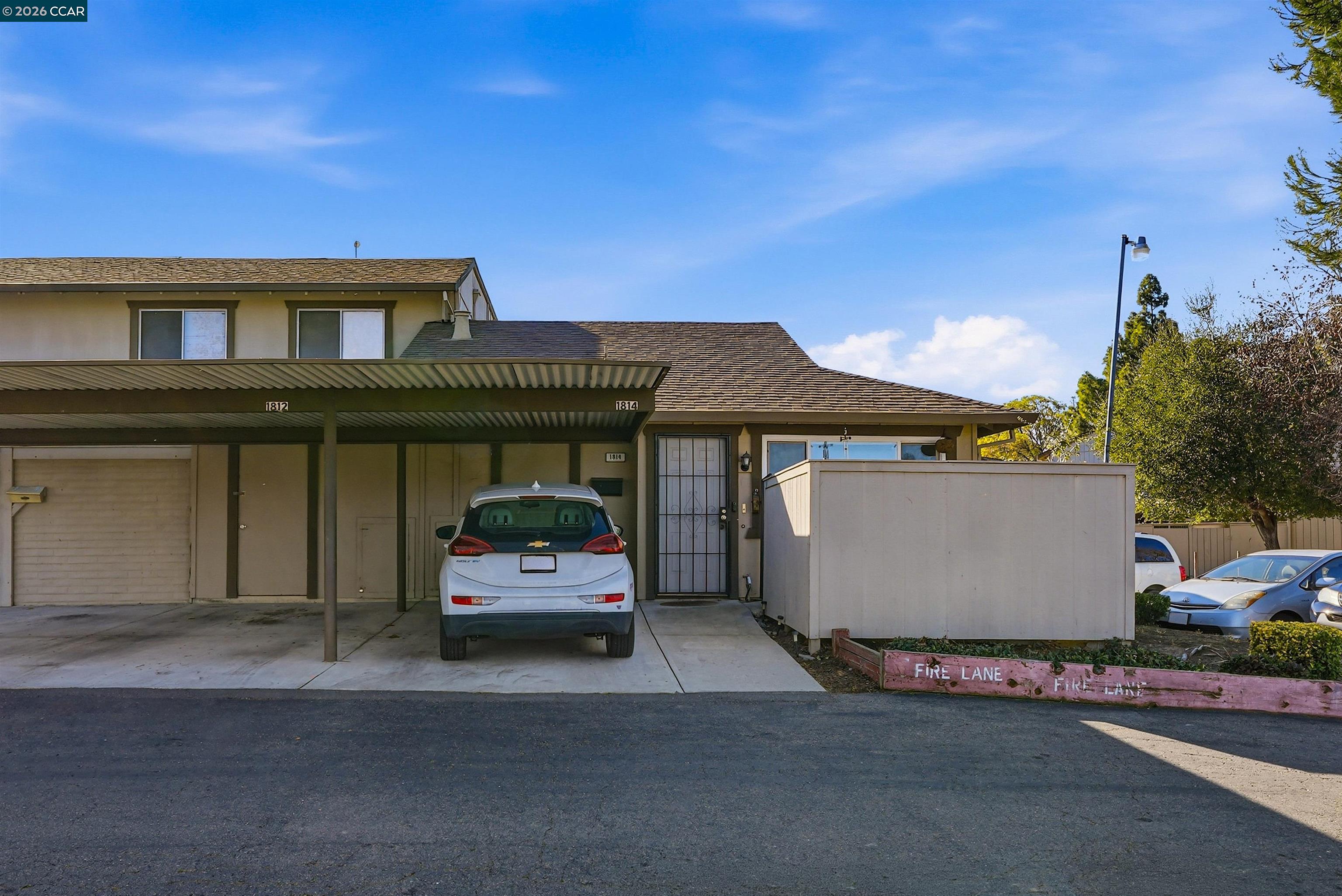 1814 San Jose Dr — photo