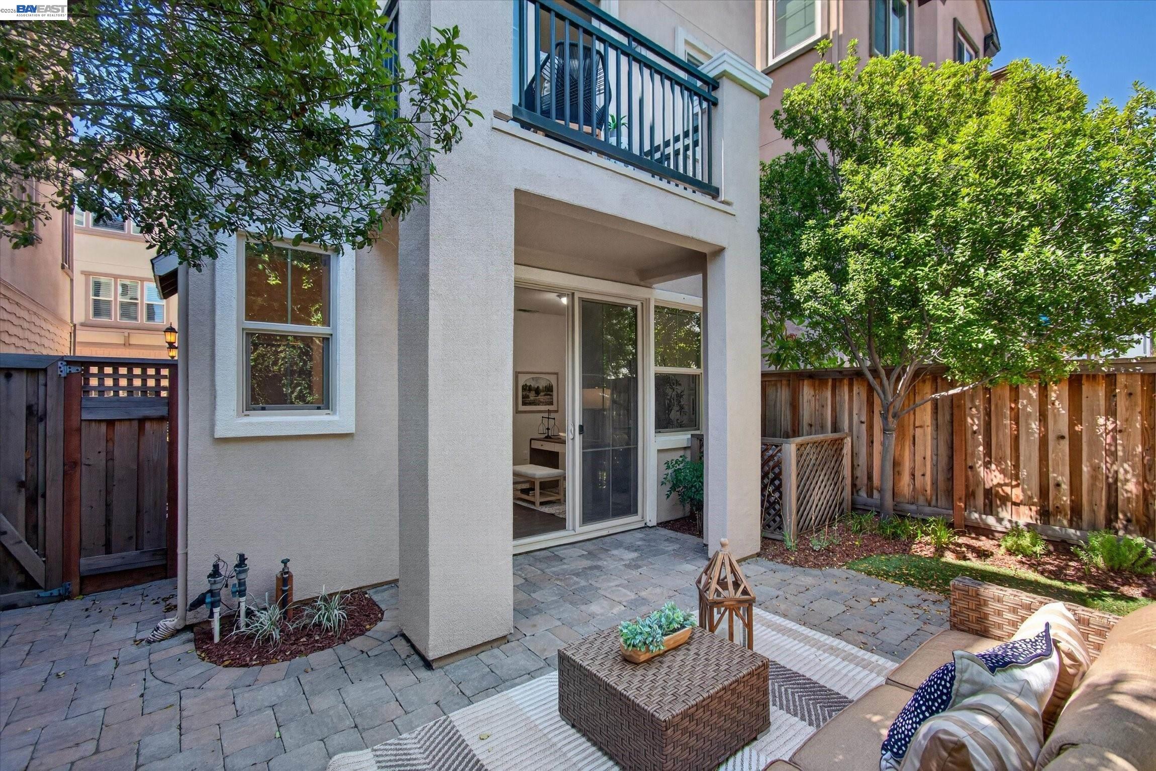 2928 Worthing Common — photo