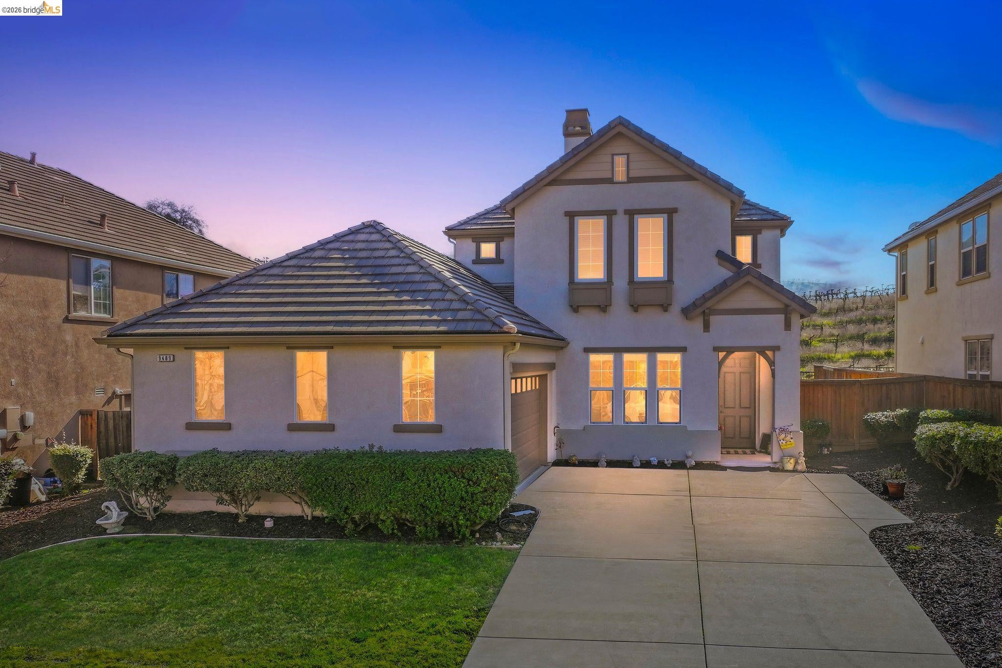 9489 California Oak Cir — photo