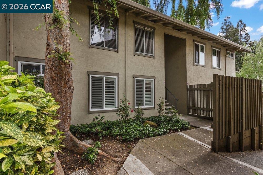 1241 Homestead Ave 206 — photo