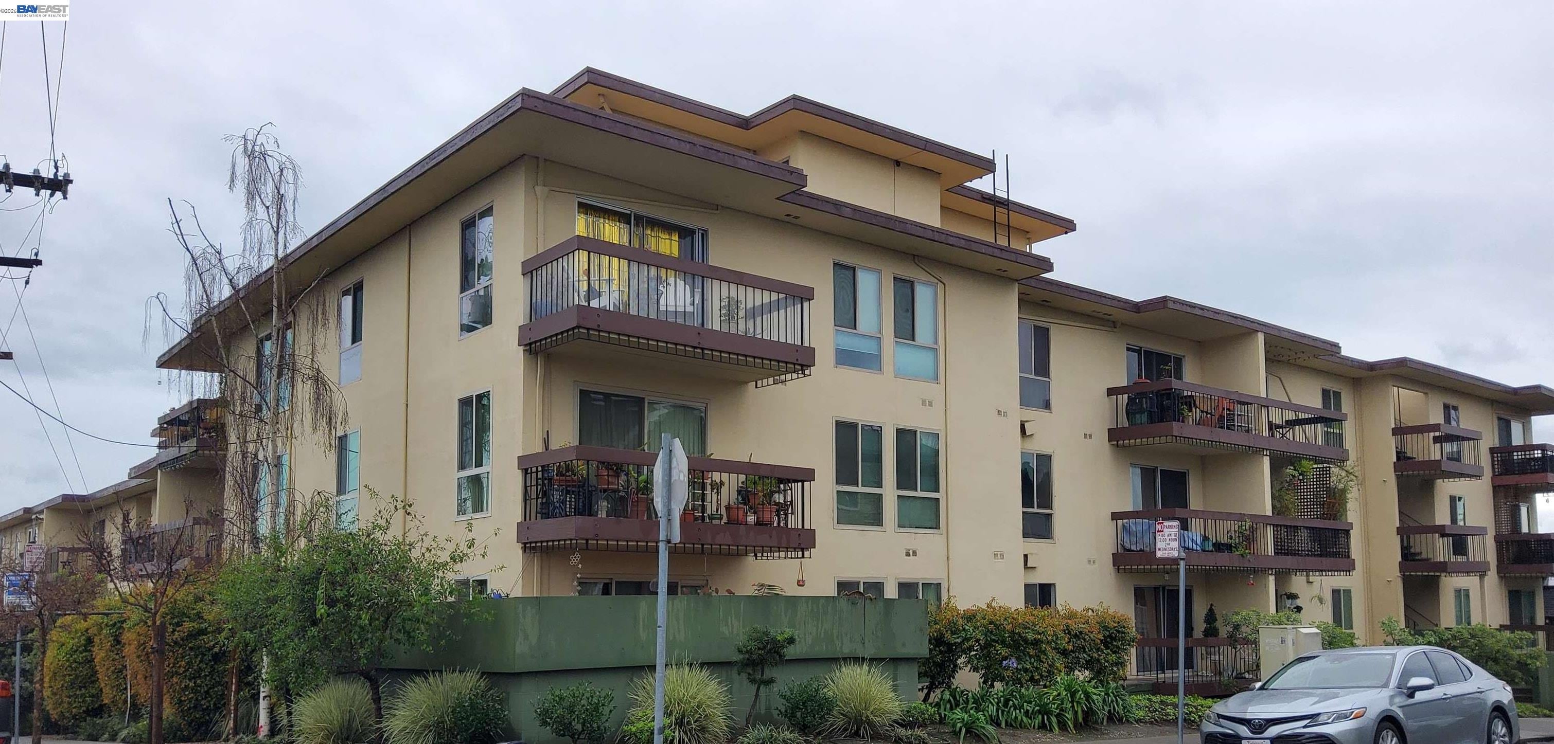 555 Jean St 528 — photo