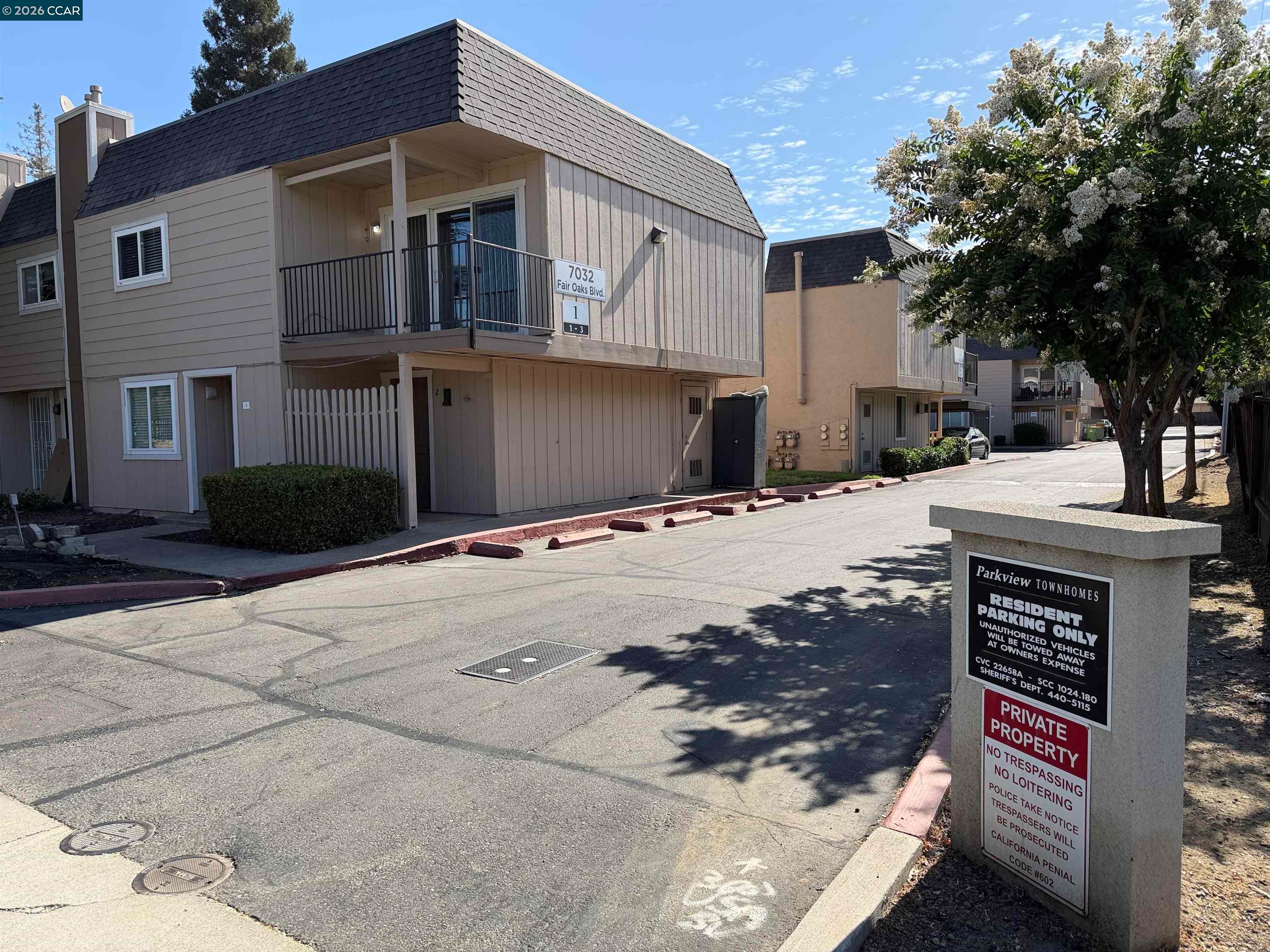 7032 Fair Oaks Blvd 4 — photo