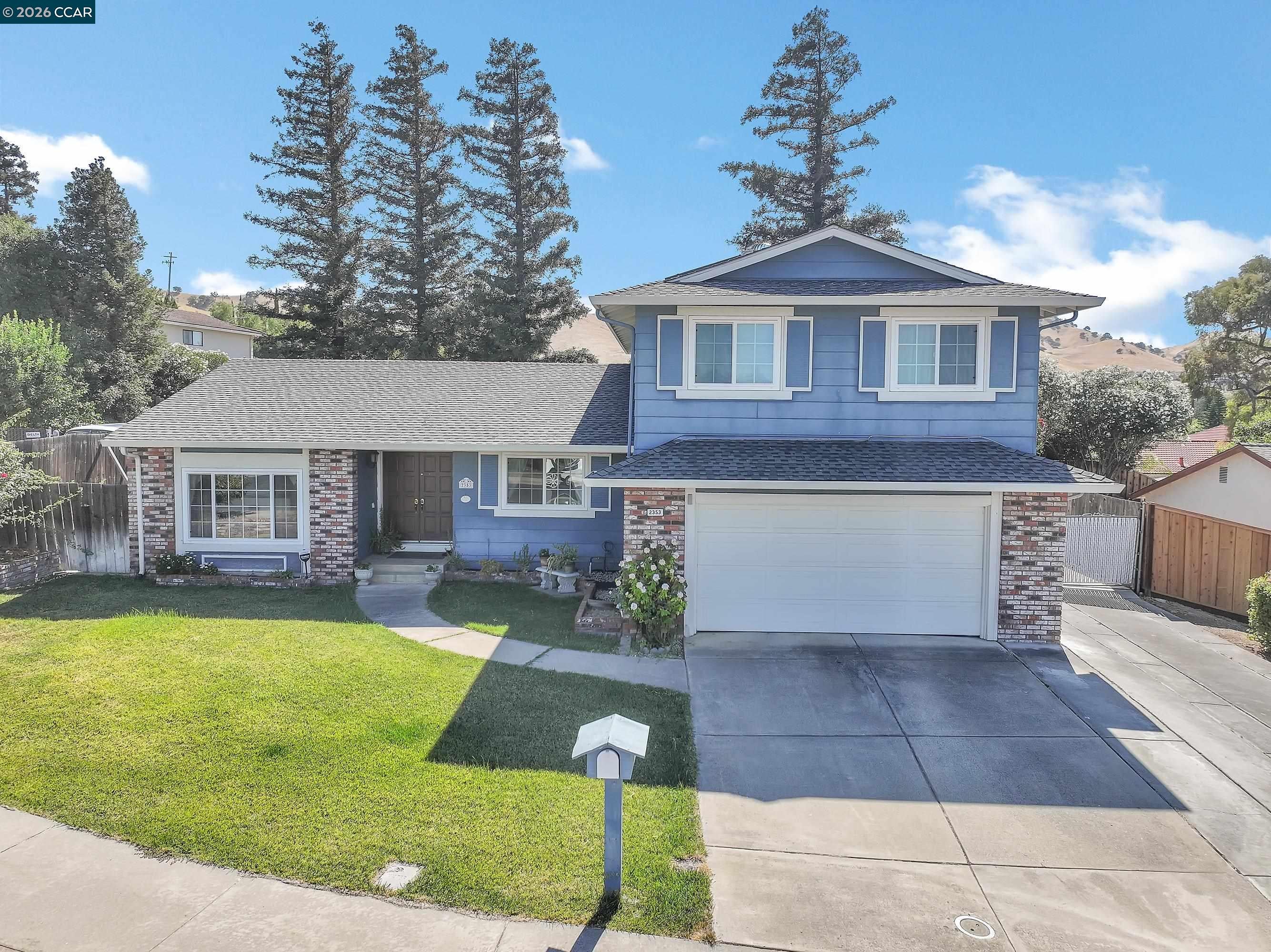 2353 Silver Creek Cir — photo