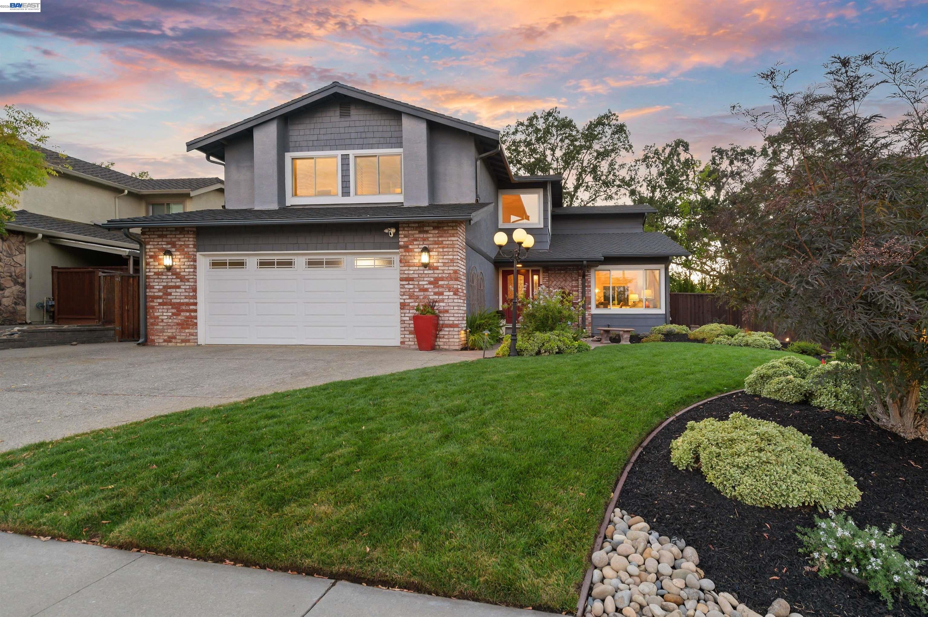 5805 San Carlos Way — photo