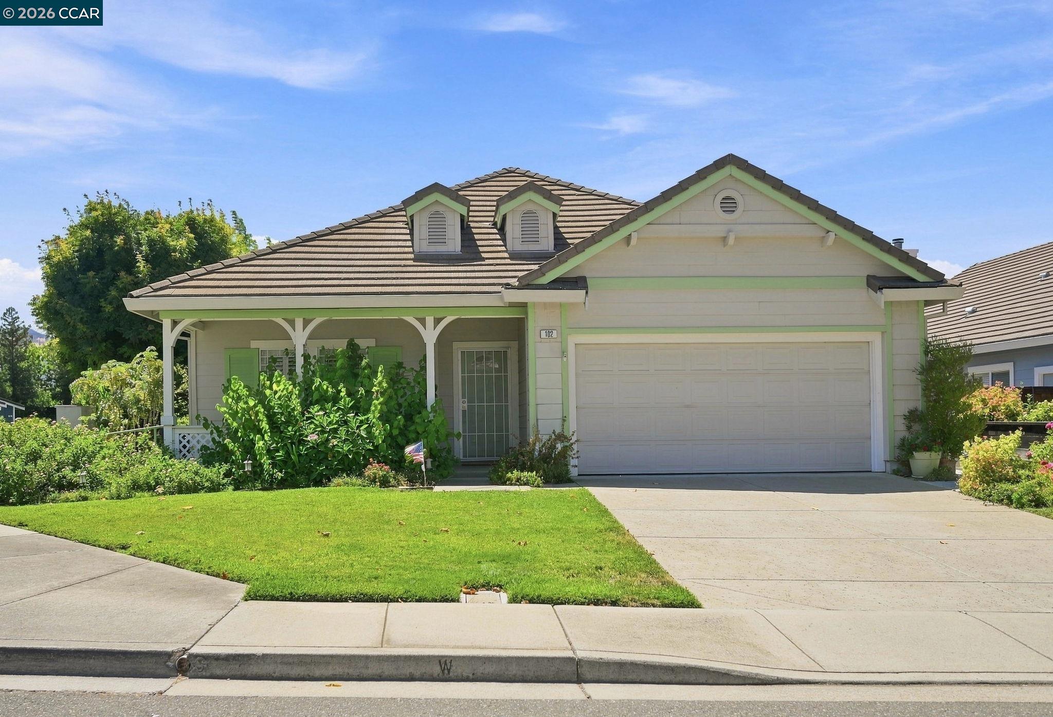102 Gold Rush Court — photo