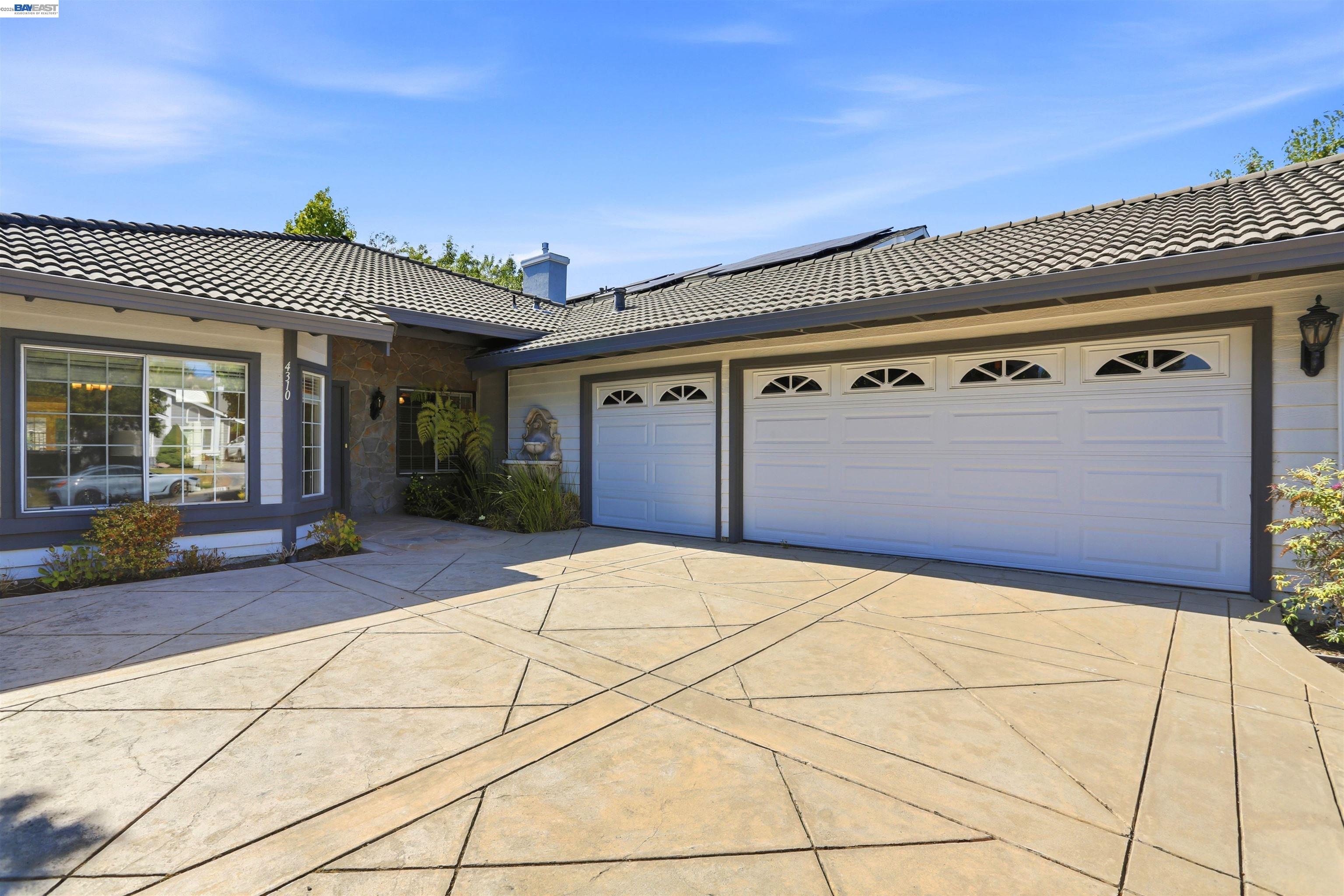 4310 Canyon Crest Rd, San Ramon, CA 94582