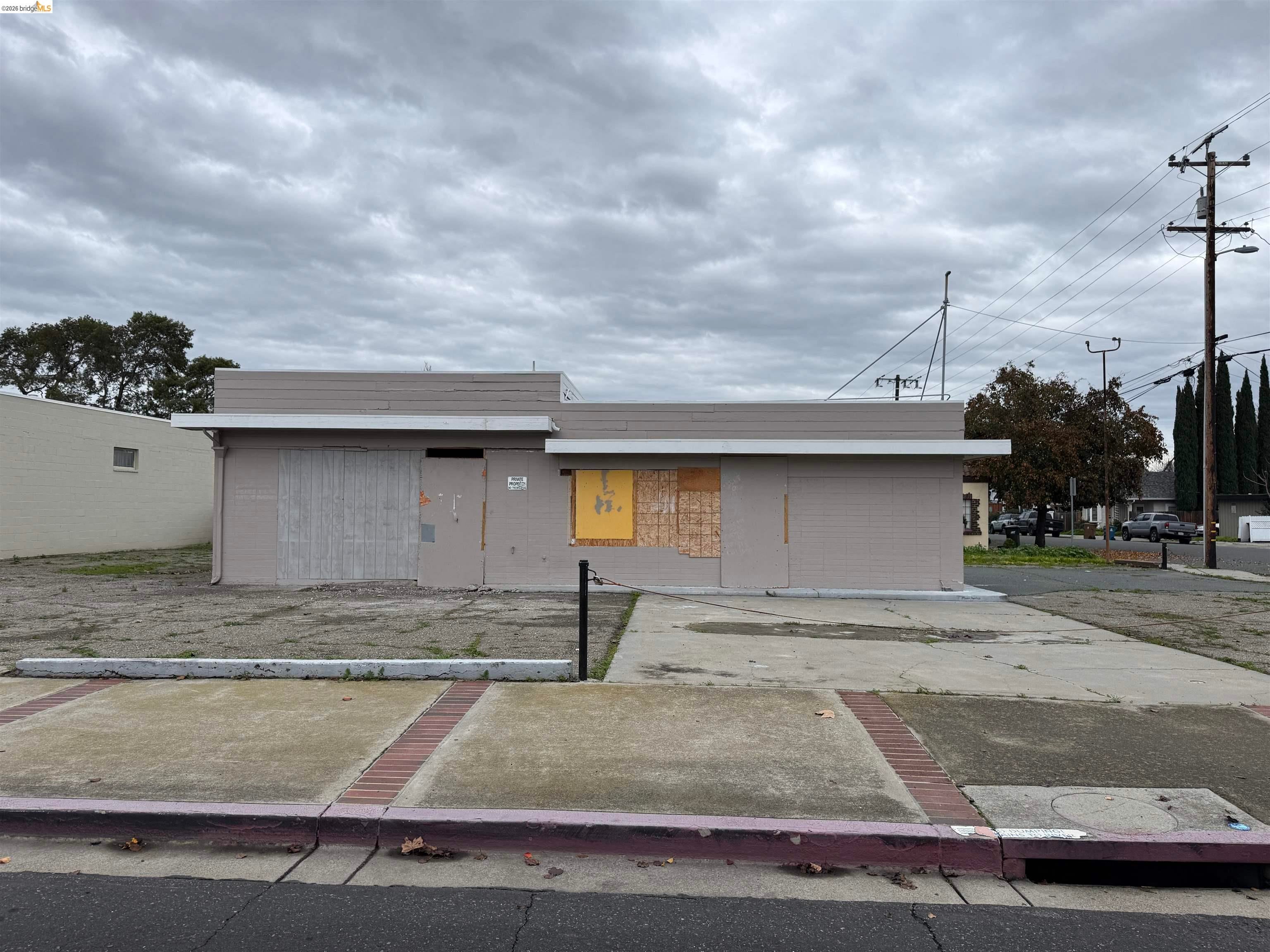 415 G St — photo