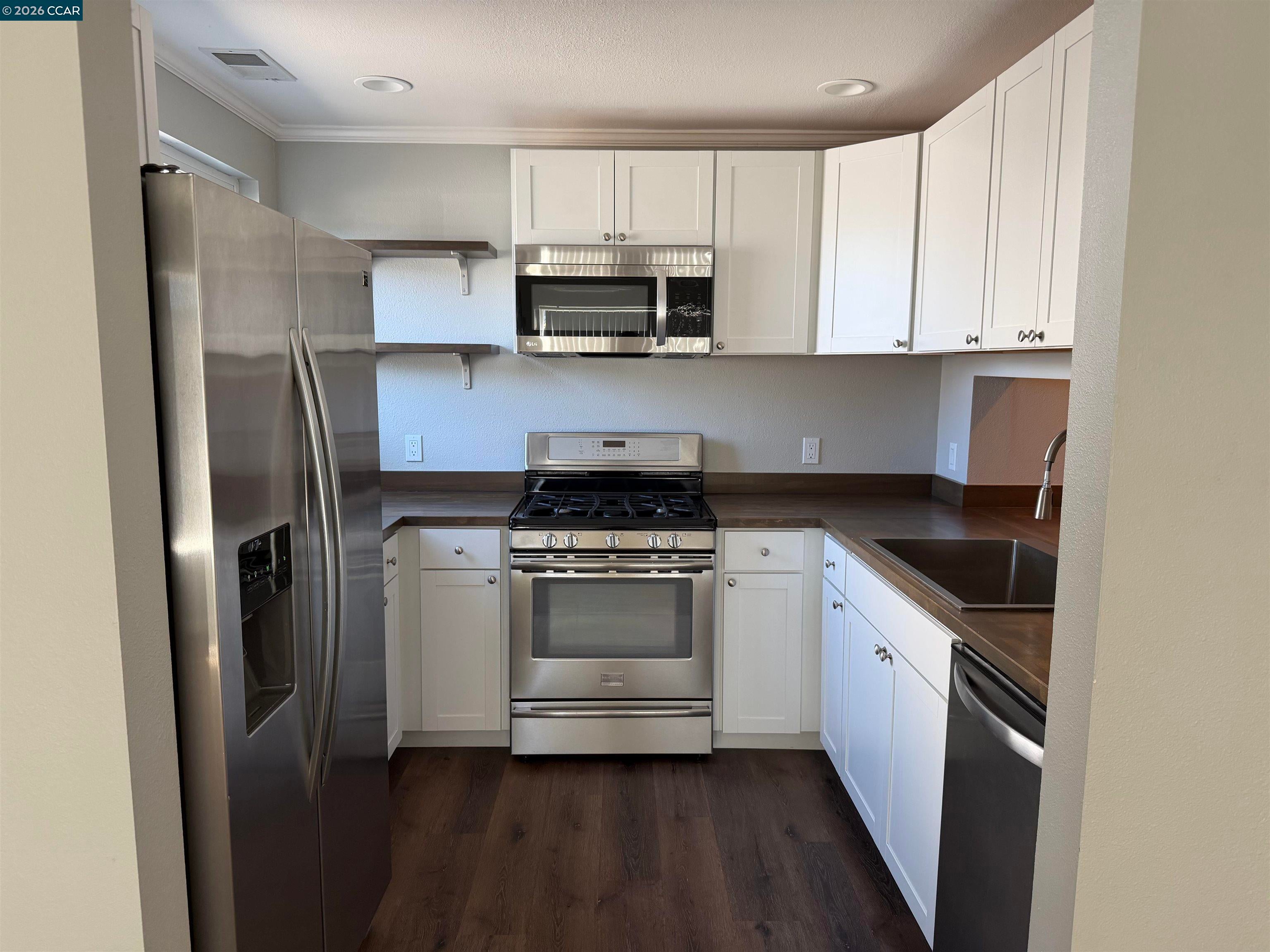 251 Arthur Rd, Martinez, CA 94553 — photo 3