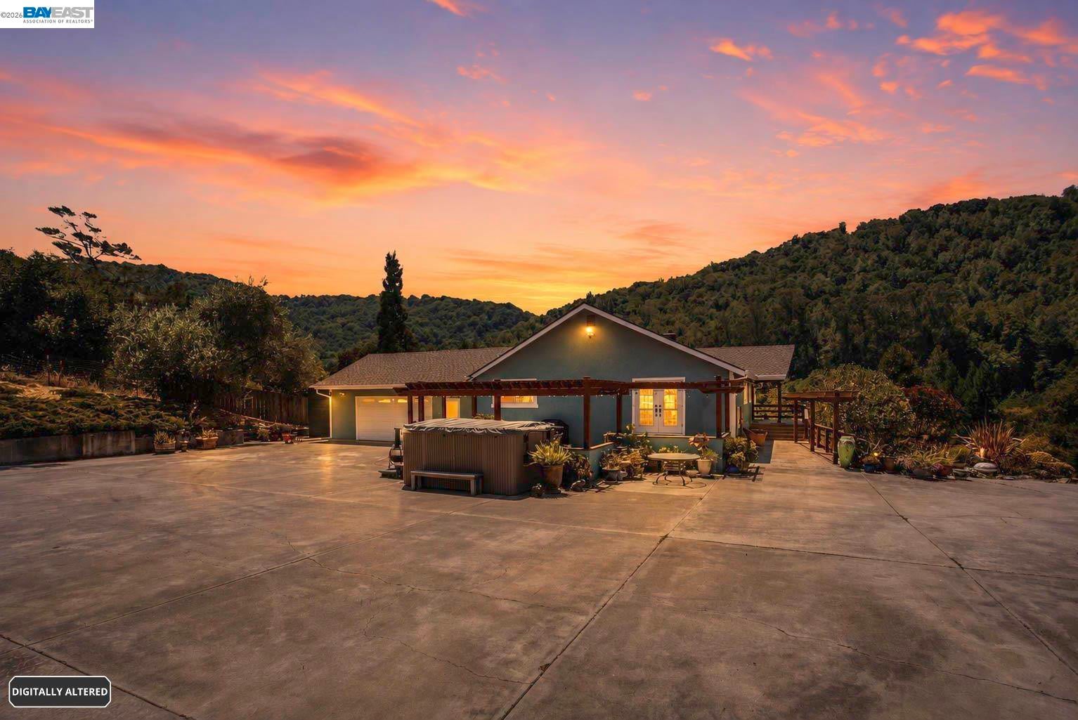 26928 Palomares Rd, Castro Valley, CA 94552