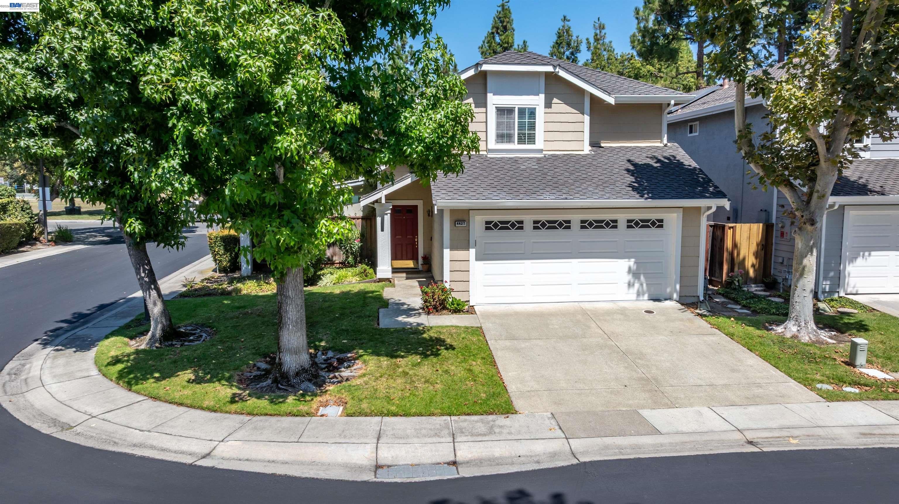 4427 Ashwood Common — photo