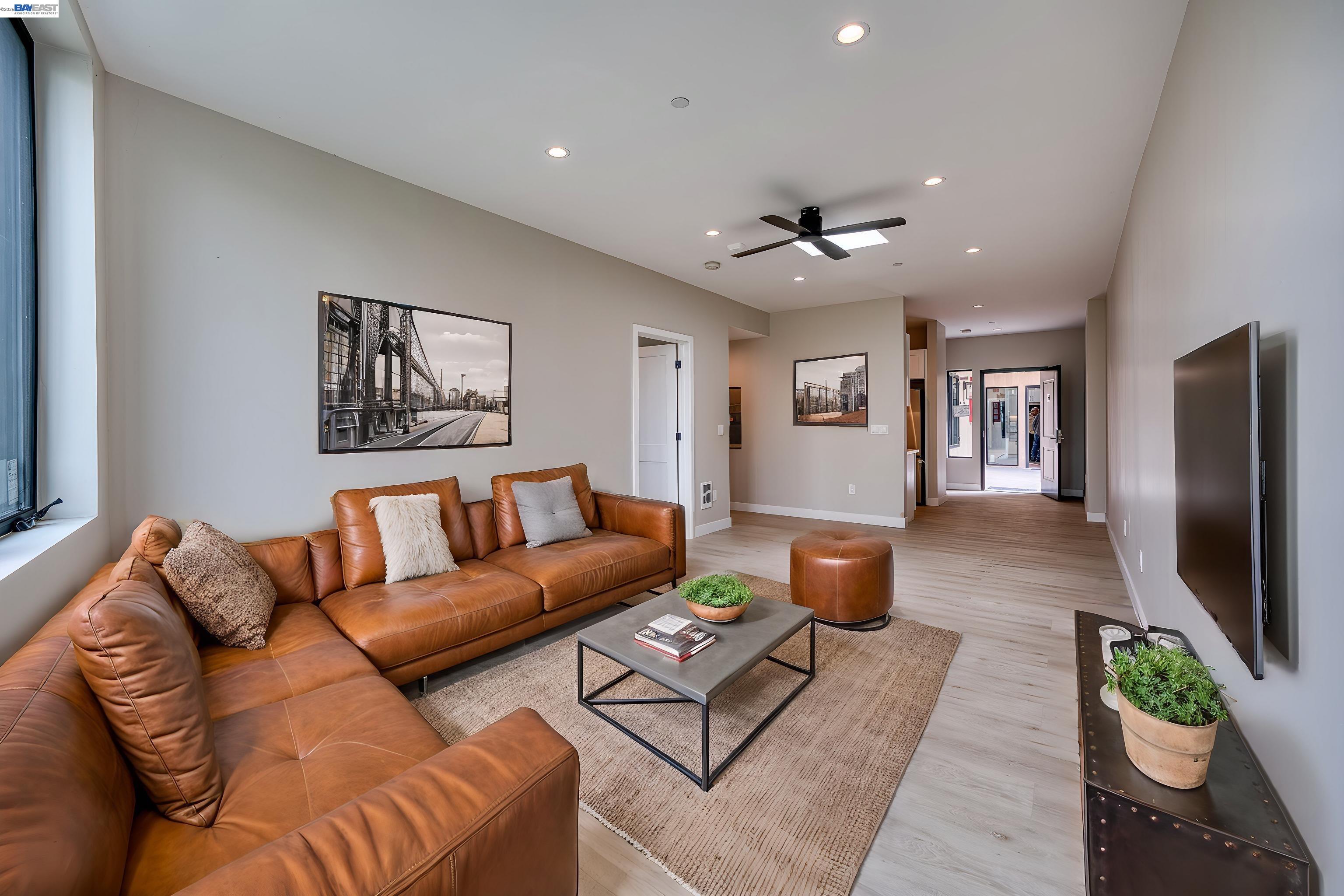4202 Telegraph Ave 102 — photo