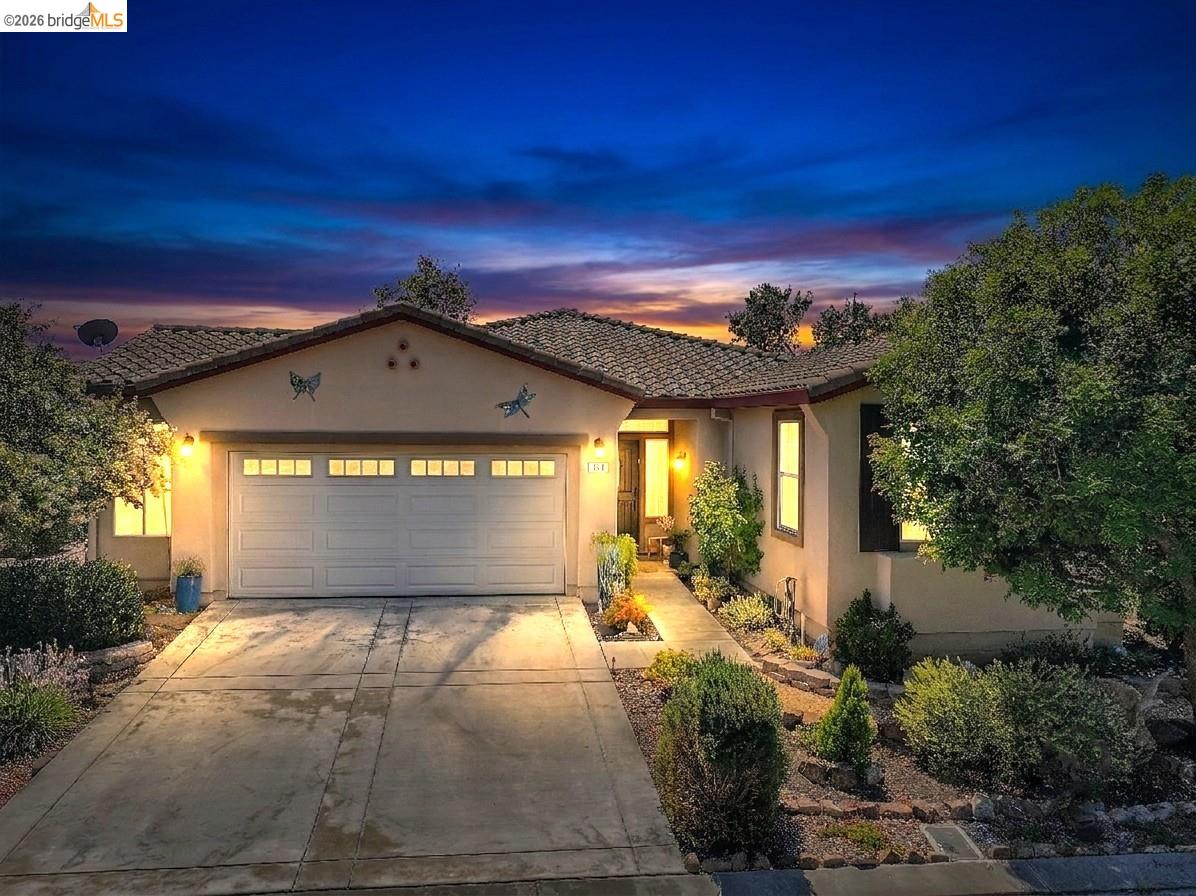 609 Twin Lakes Ln — photo